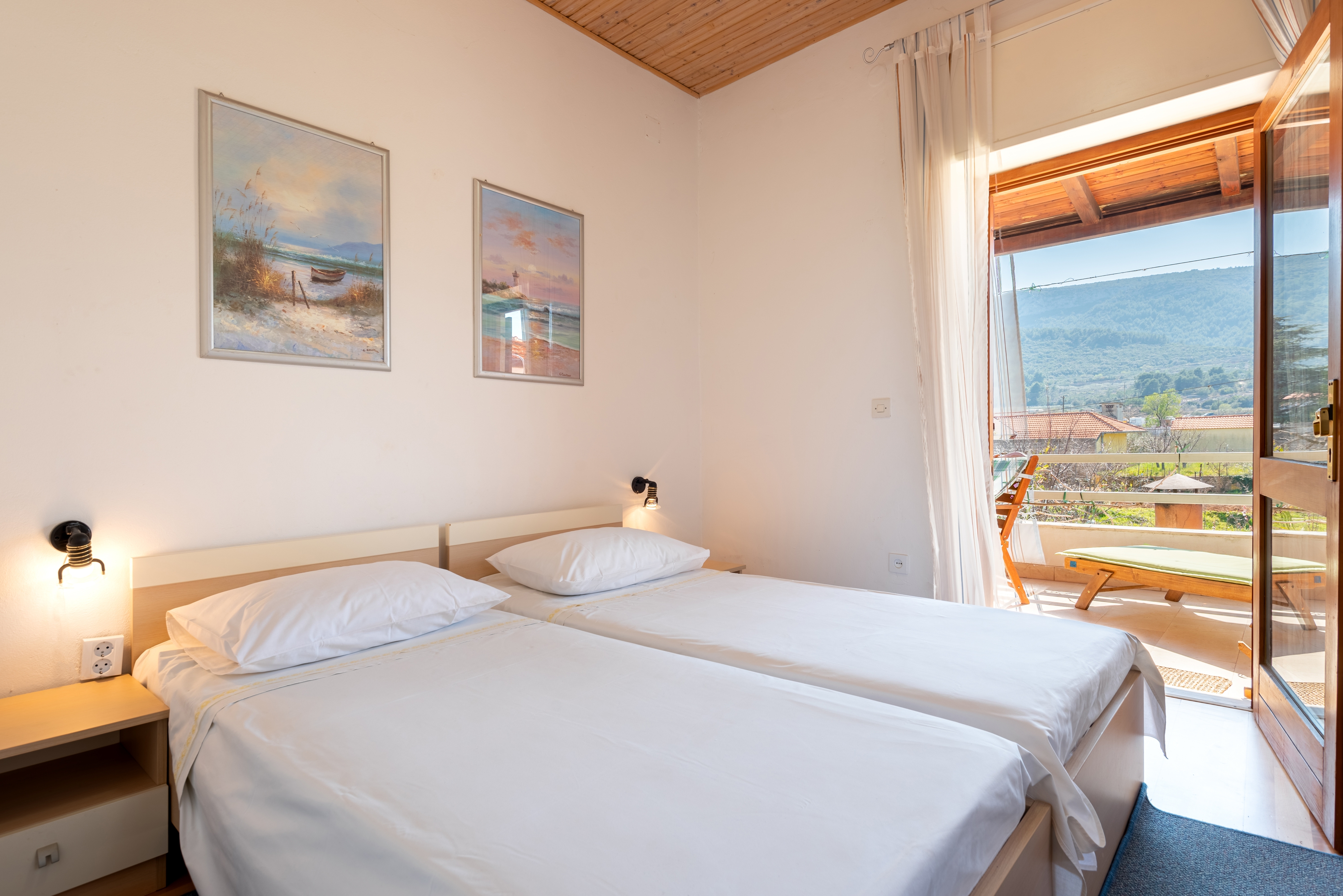 Two bedroom apartment with terrace Jelsa, Hvar (A-11319-a) Two bedroom apartment with terrace Jelsa, Hvar (A-11319-a)