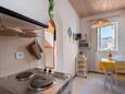 Dining room Jelsa, Dining room in the studio-apartment, air condition available, (pet friendly) and WiFi.