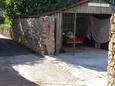 Parkiralište Jelsa, Hvar, Parkiralište 11319 - Apartmani blizu mora sa šljunčanom plažom.