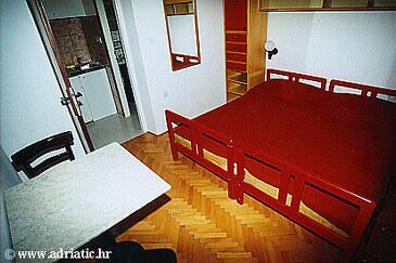 Dining room Medići, Dining room in the studio-apartment.