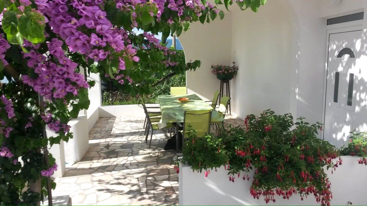 Three bedroom apartment with terrace Arbanija, Čiovo  A-a