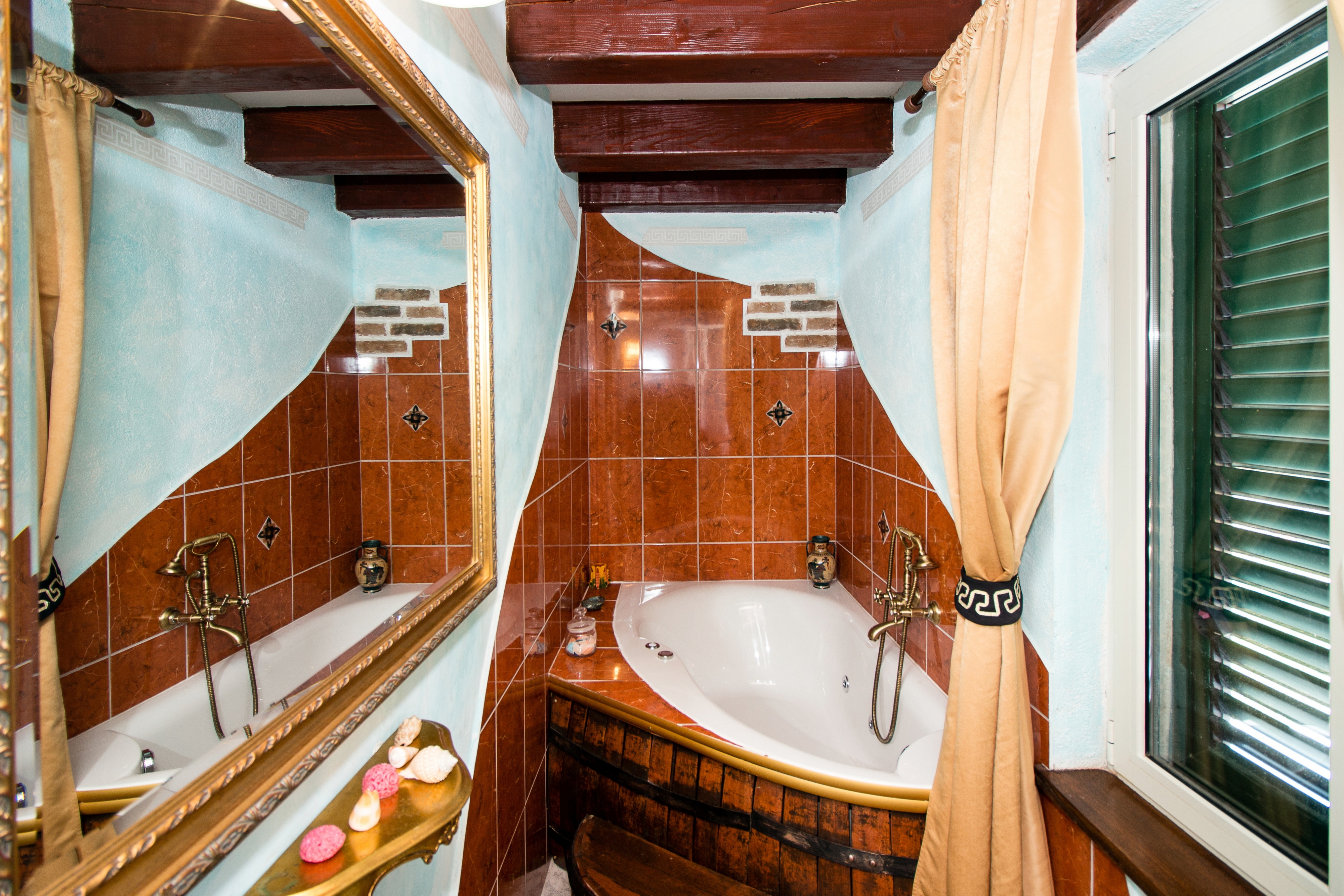 Comfortable and spacious house with terrace Bajići, Zagora  K