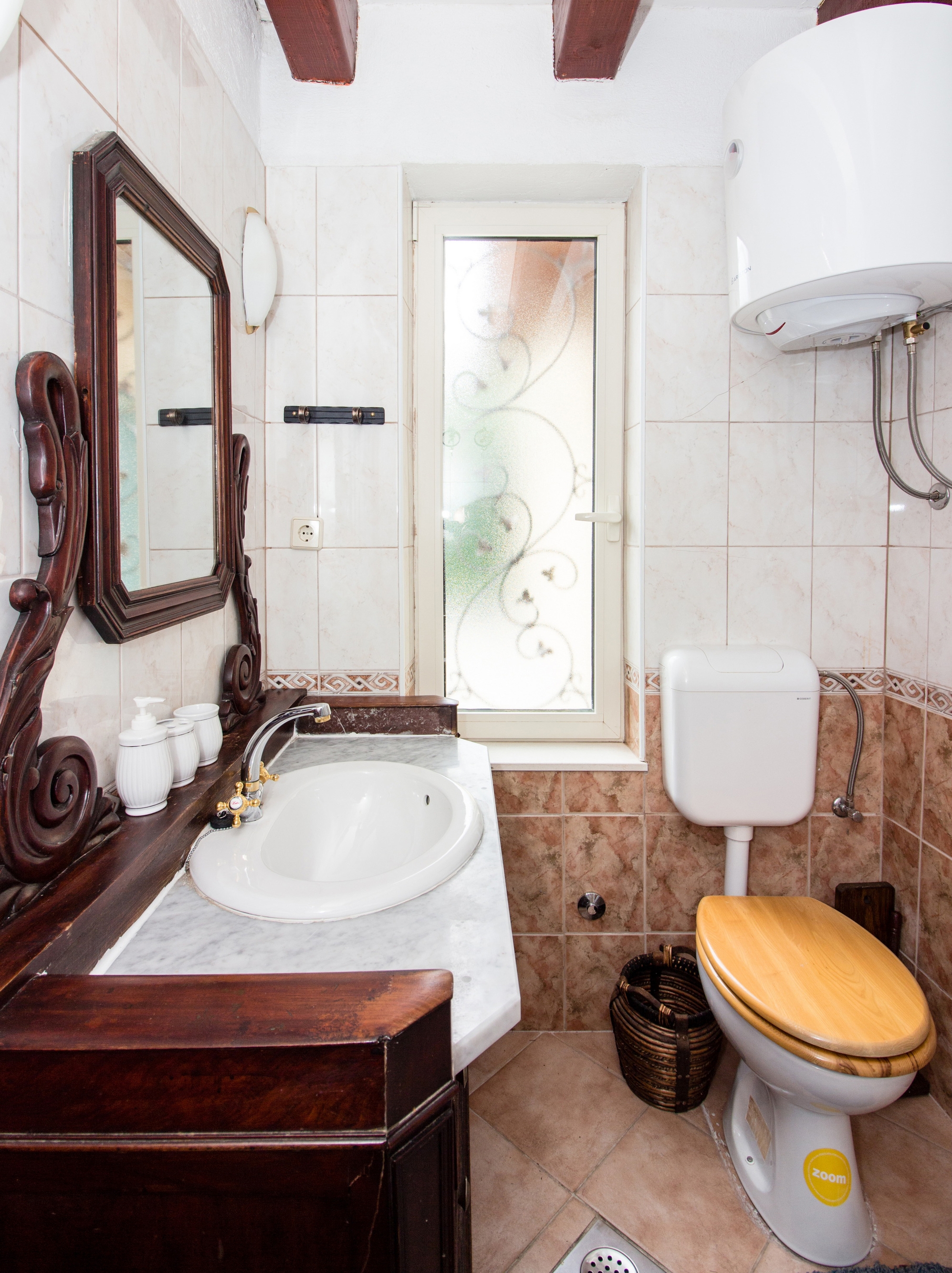 Comfortable and spacious house with terrace Bajići, Zagora  K