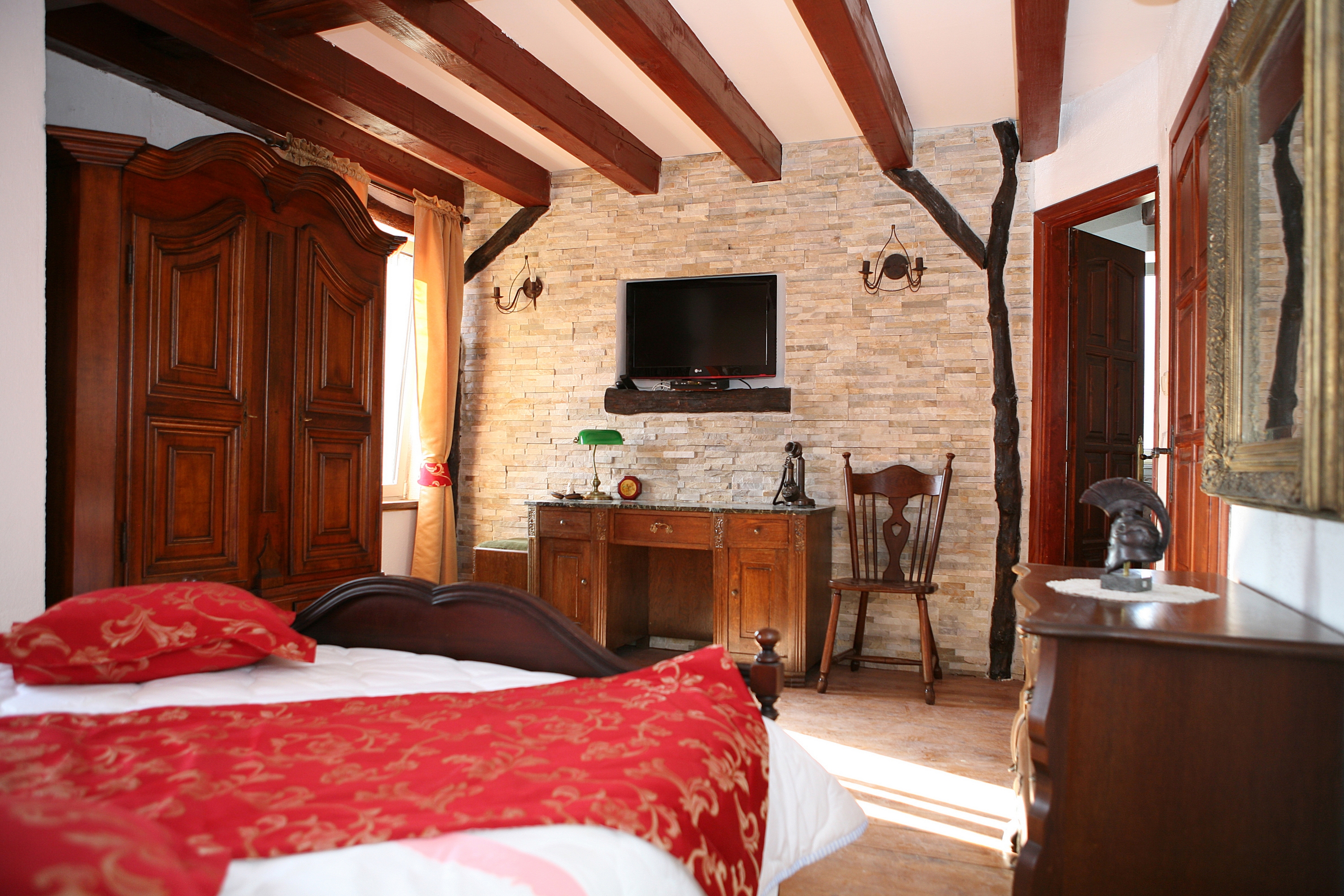 Comfortable and spacious house with terrace Bajići, Zagora  K