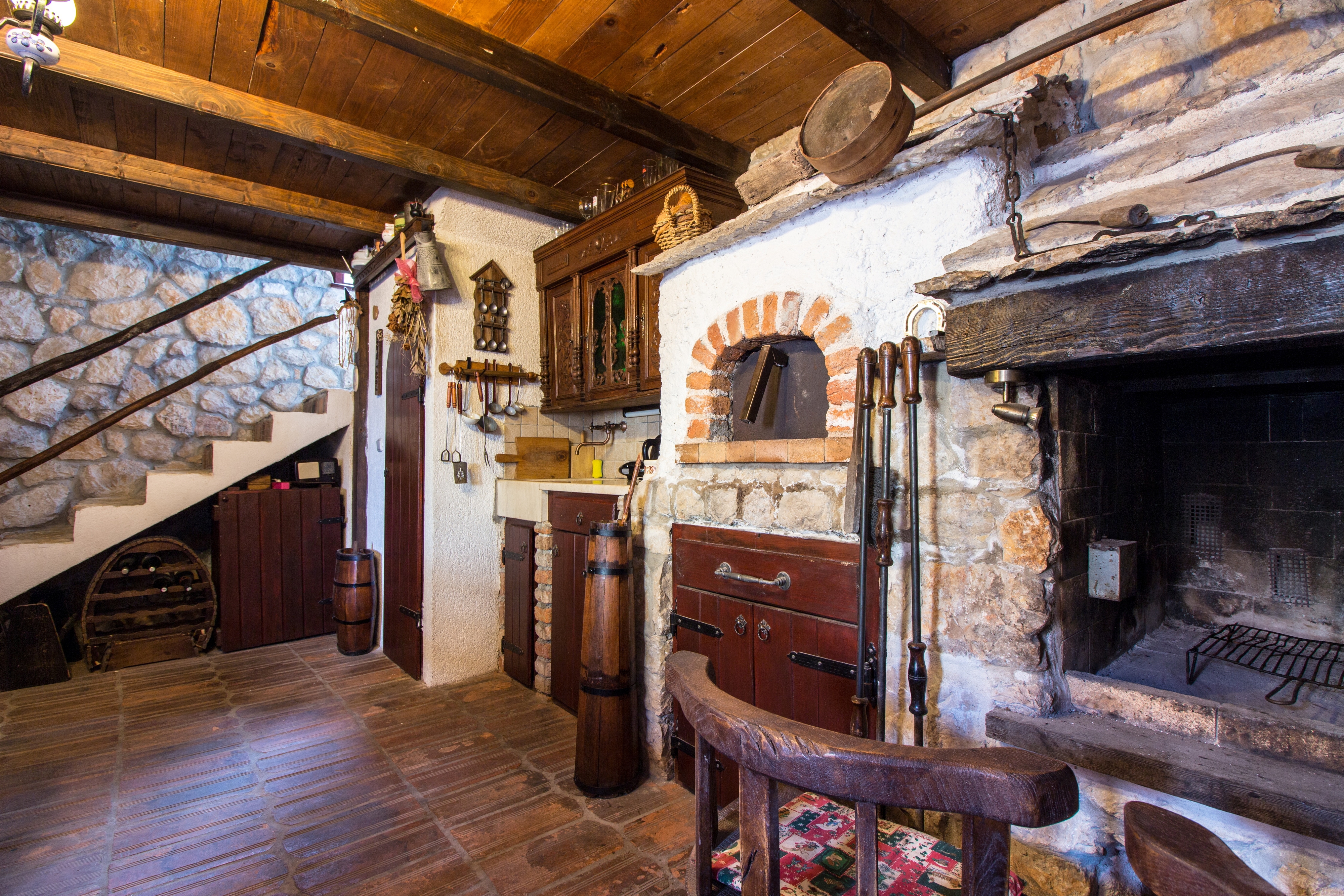 Comfortable and spacious house with terrace Bajići, Zagora  K