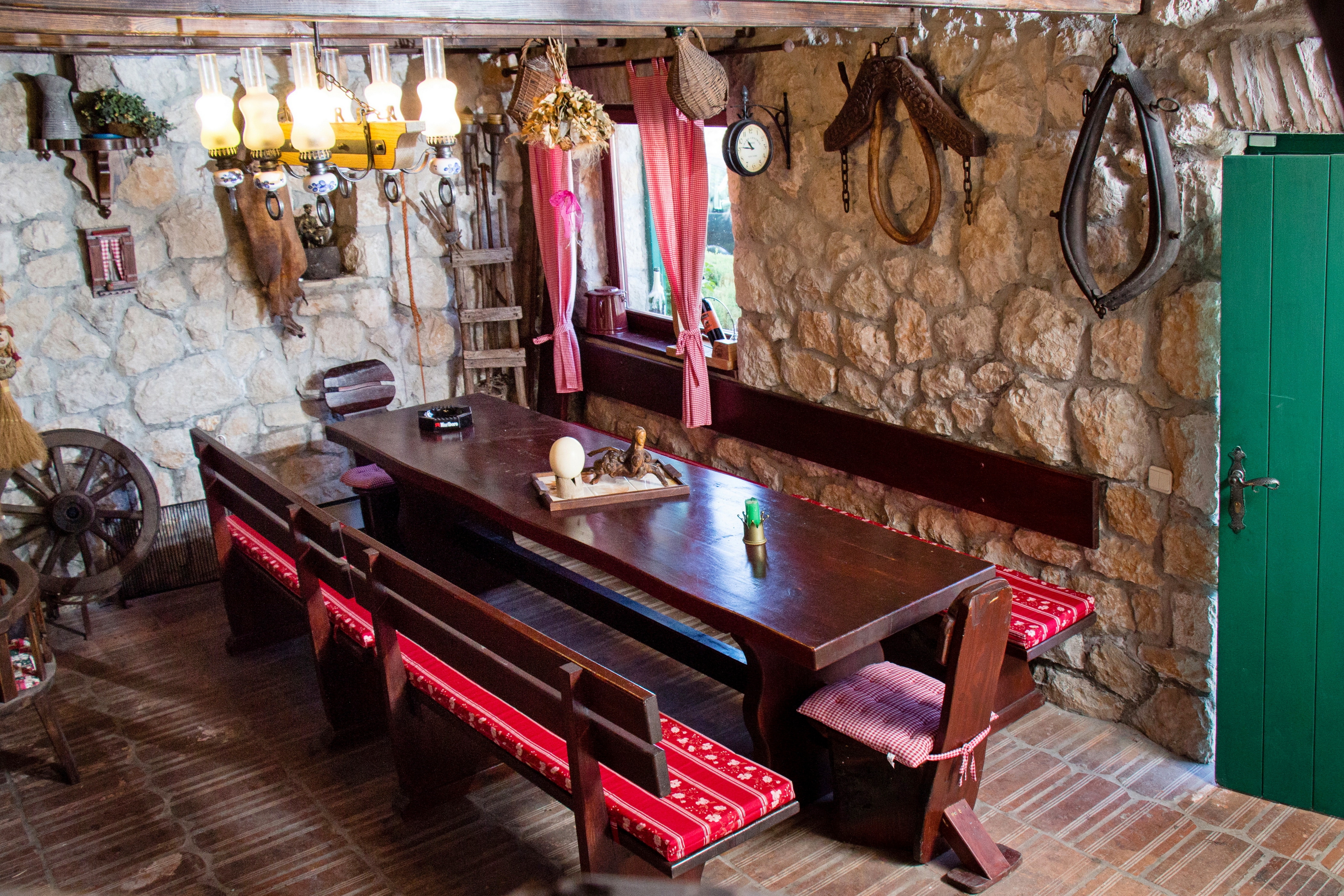 Comfortable and spacious house with terrace Bajići, Zagora  K