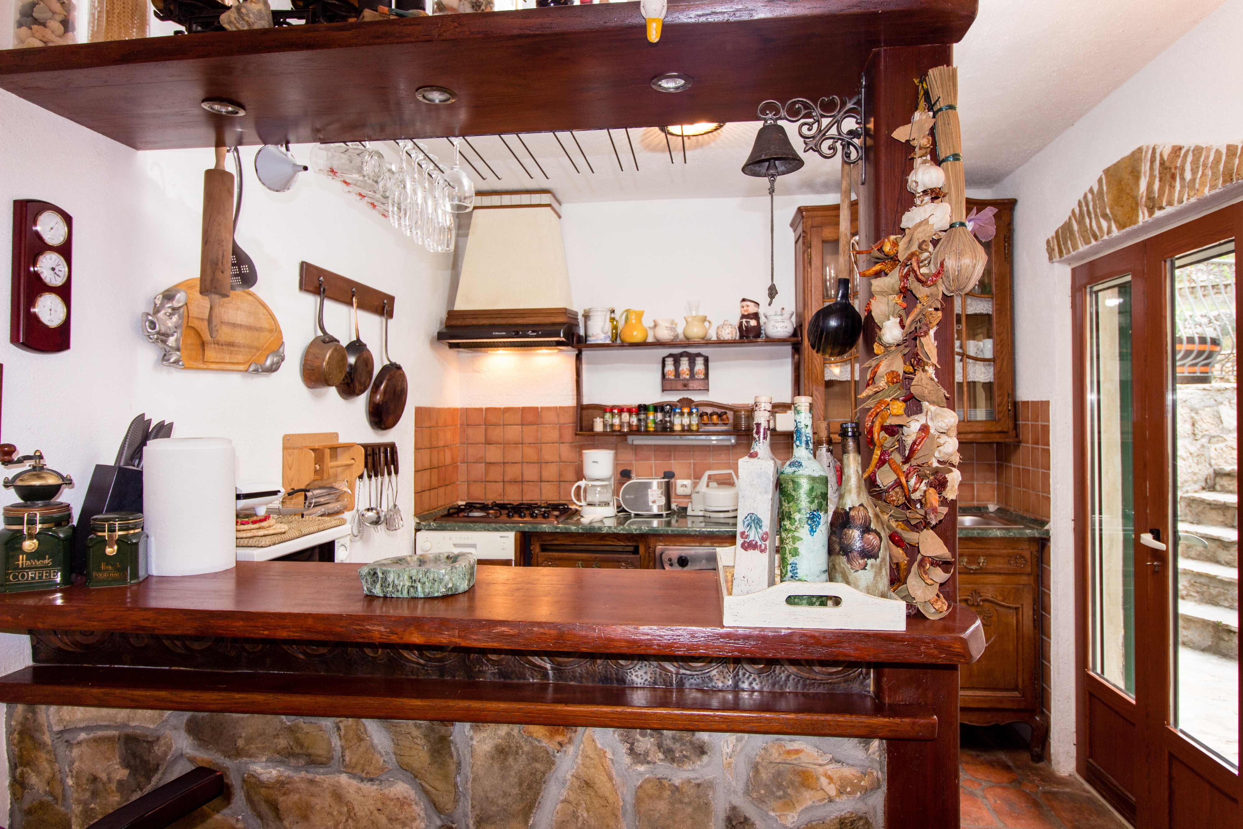Comfortable and spacious house with terrace Bajići, Zagora  K