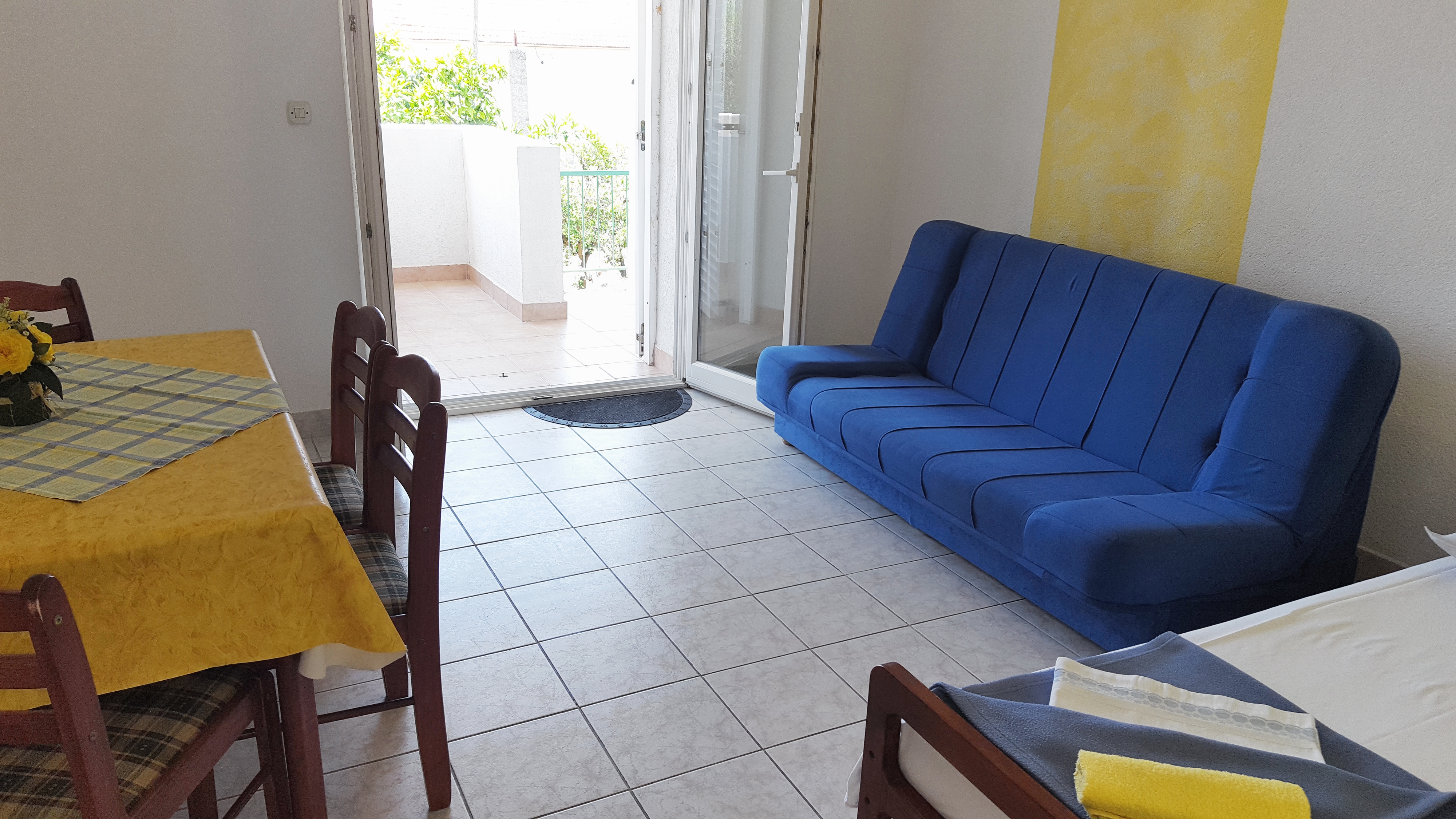 One bedroom apartment with terrace Gradac, Makarska (A-11332-a) One bedroom apartment with terrace Gradac, Makarska (A-11332-a)
