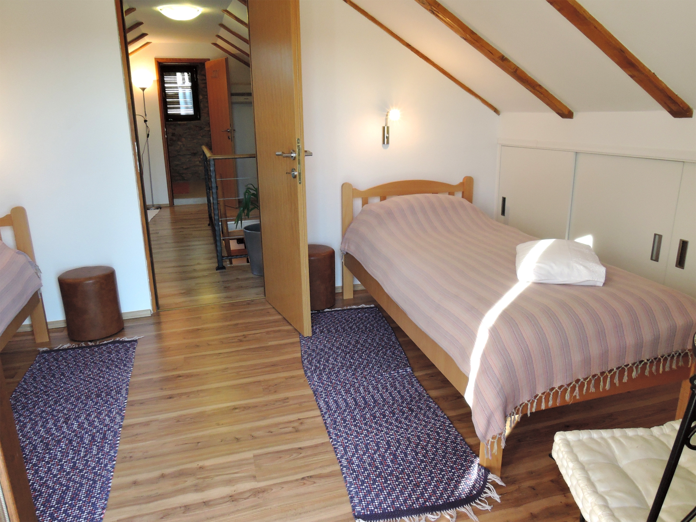 Three bedroom house with terrace Gluići, Krka  K
