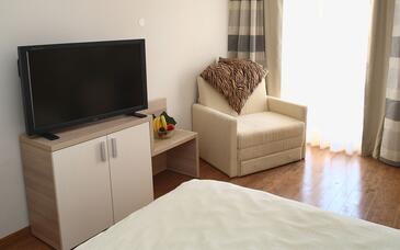 Bedroom Nemira, Bedroom in the room, dostupna klima i WIFI.