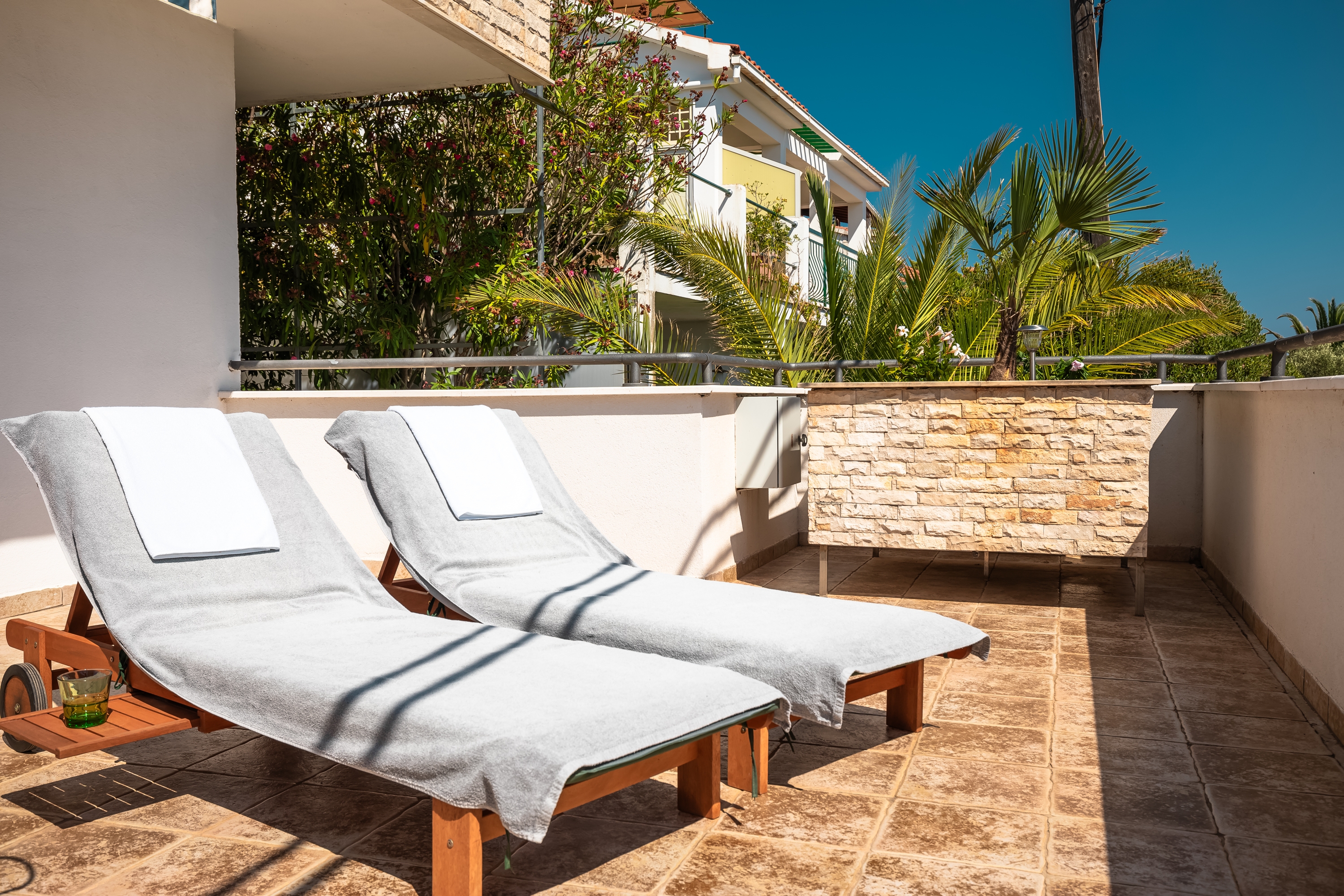Three bedroom apartment near beach Cove Nova, Korčula  A-a