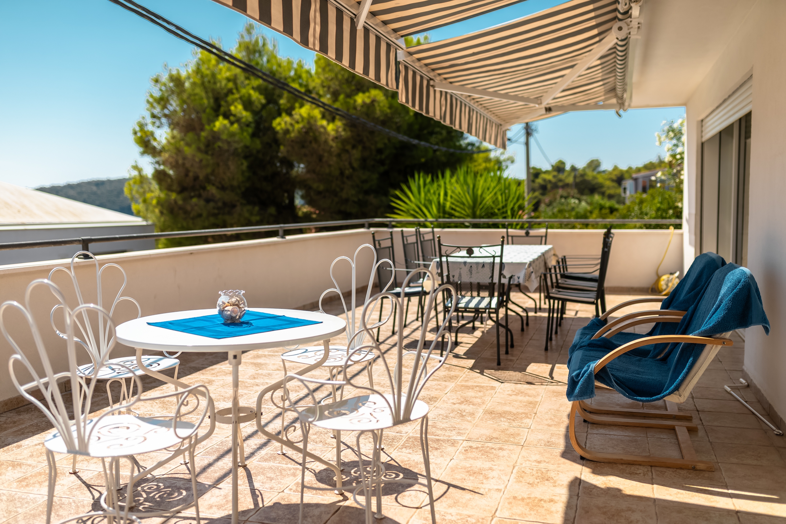 Three bedroom apartment near beach Cove Nova, Korčula  A-a