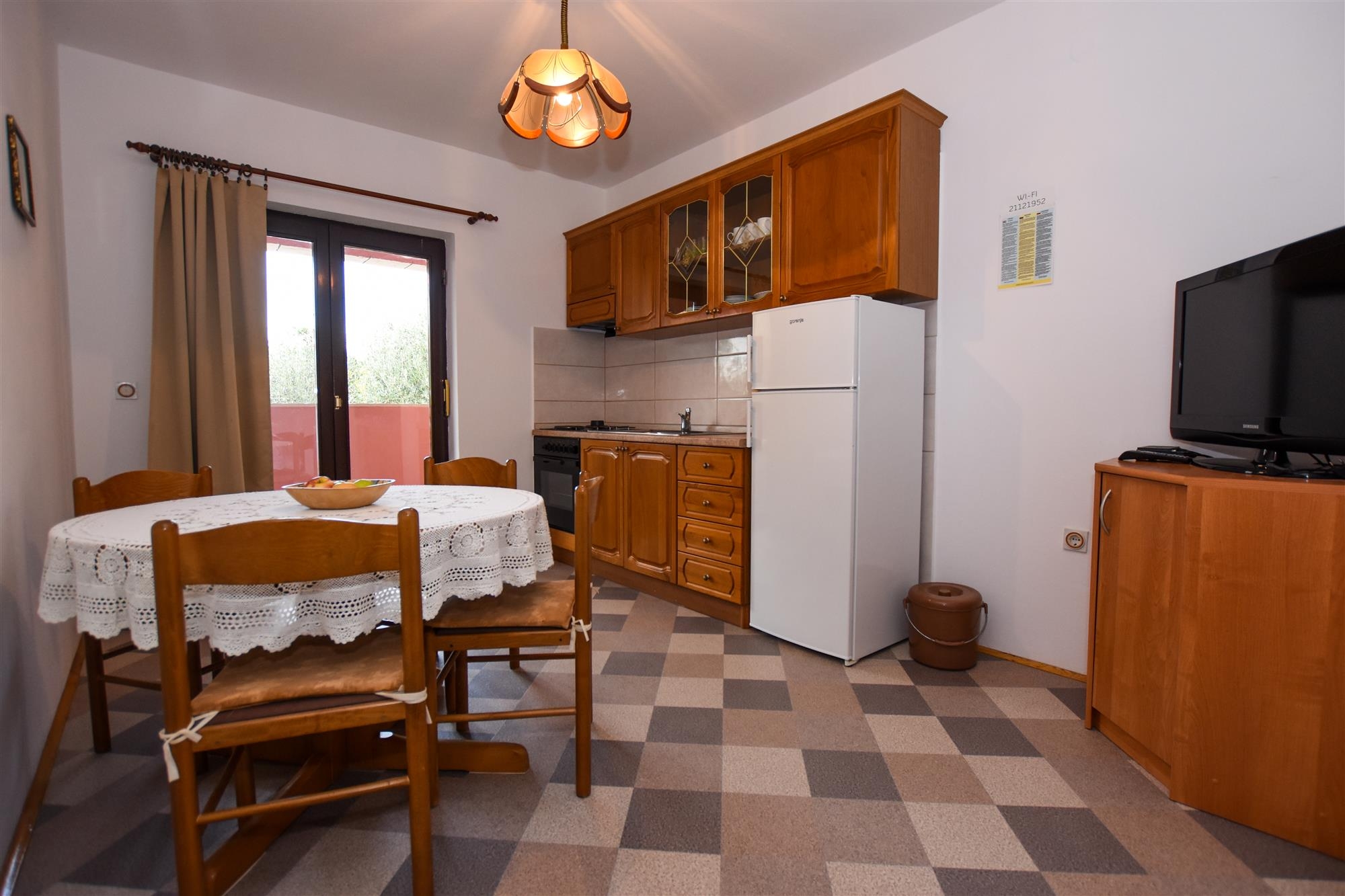 Two bedroom apartment with balcony Pag (A-11358-b)