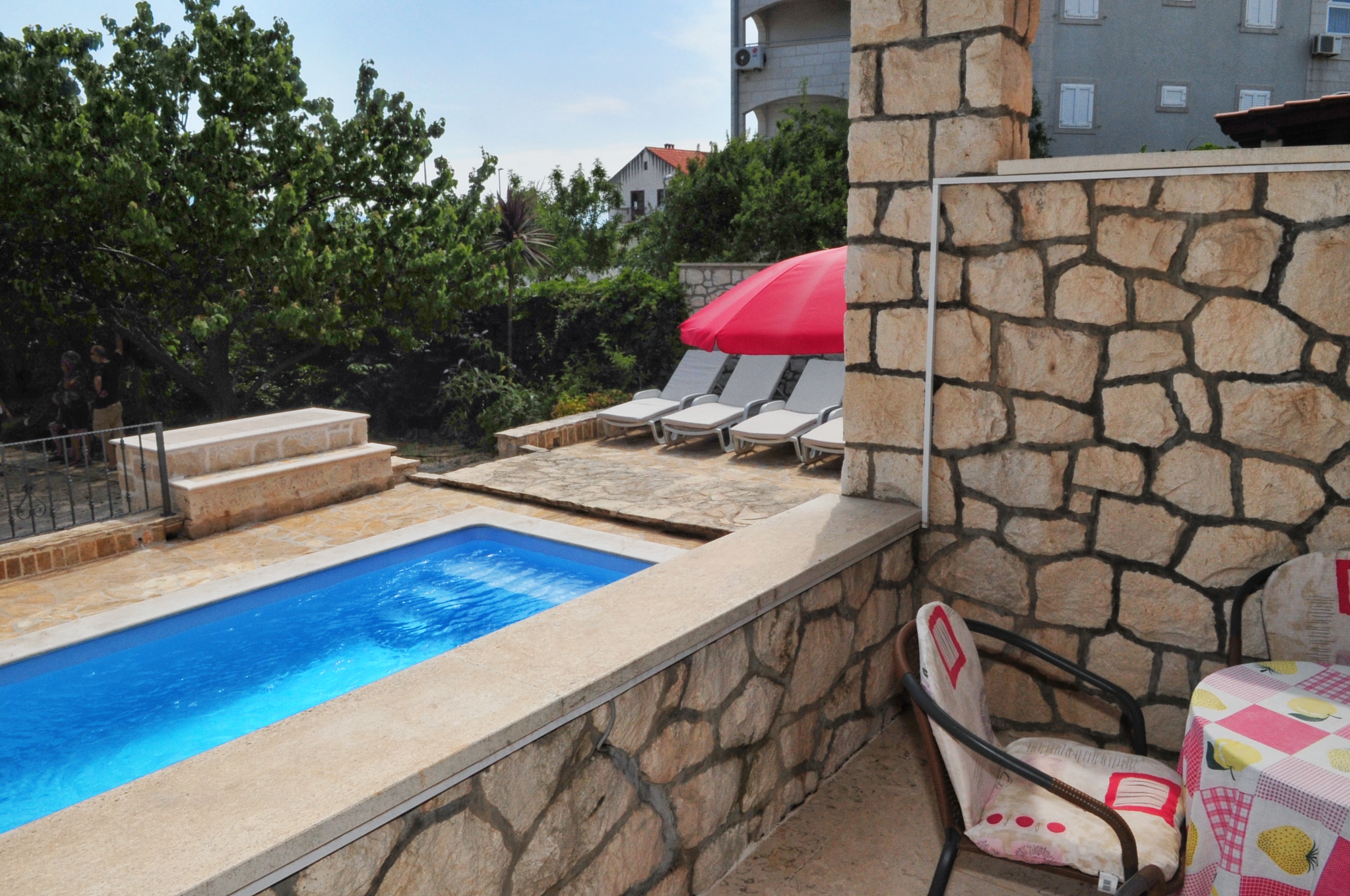 Three bedroom apartment with terrace and sea view Supetar, Brač  A-a