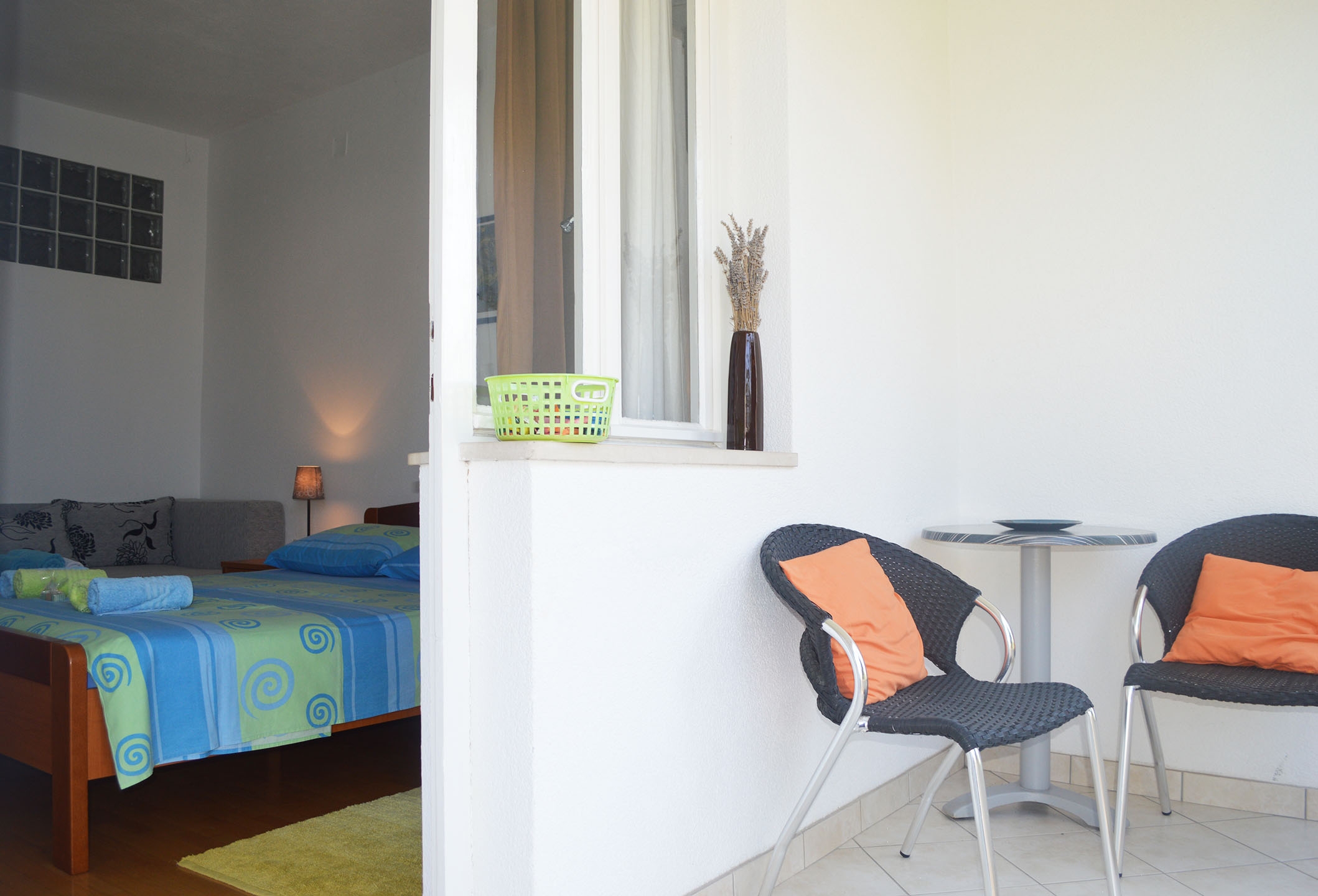 Two bedroom apartment with balcony Makarska  A-a