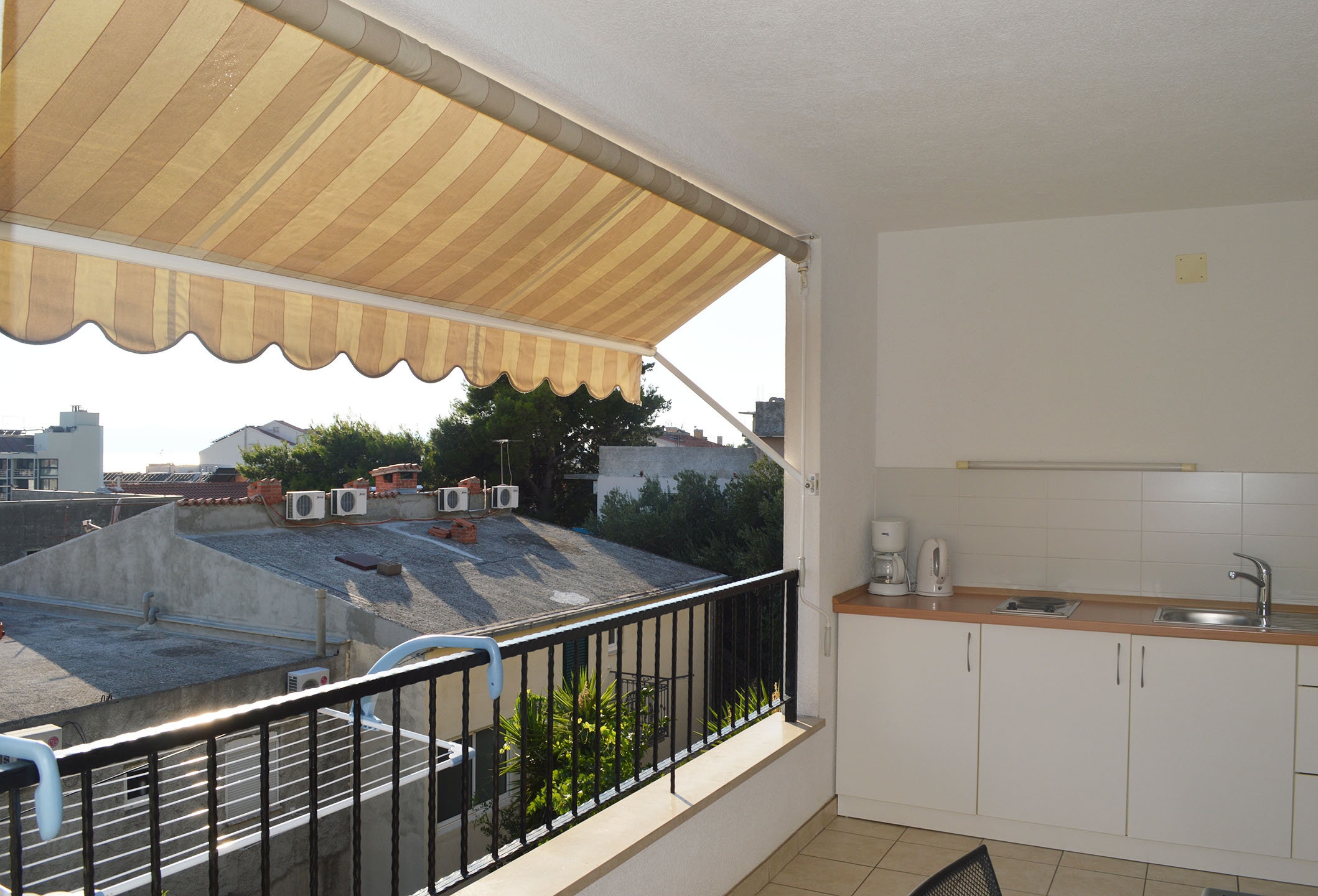Two bedroom apartment with balcony and sea view Makarska (A-11361-b) Two bedroom apartment with balcony and sea view Makarska (A-11361-b)