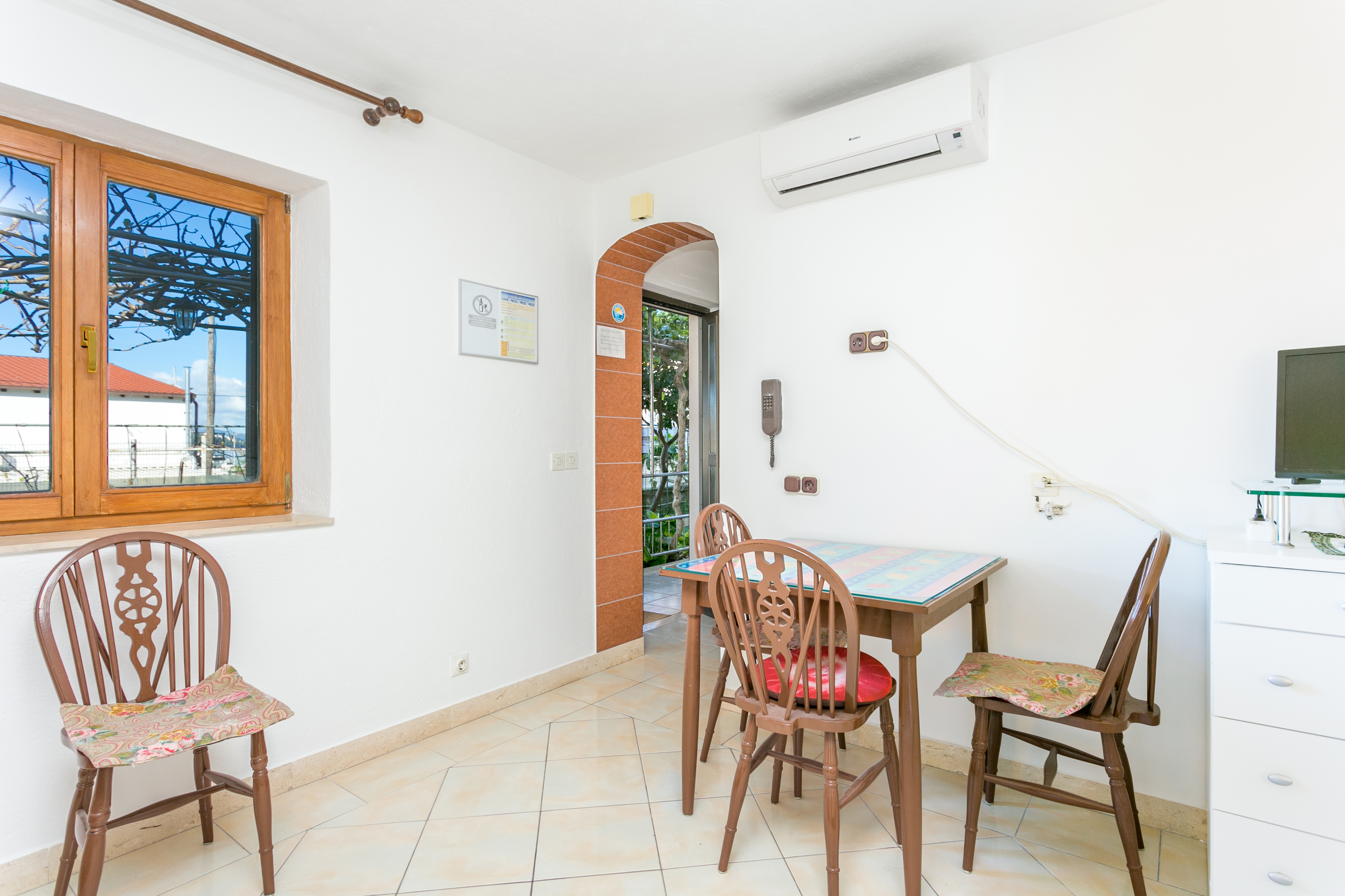 Studio flat with terrace and sea view Okrug Gornji (Čiovo) (AS-11374-a) Studio flat with terrace and sea view Okrug Gornji (Čiovo) (AS-11374-a)