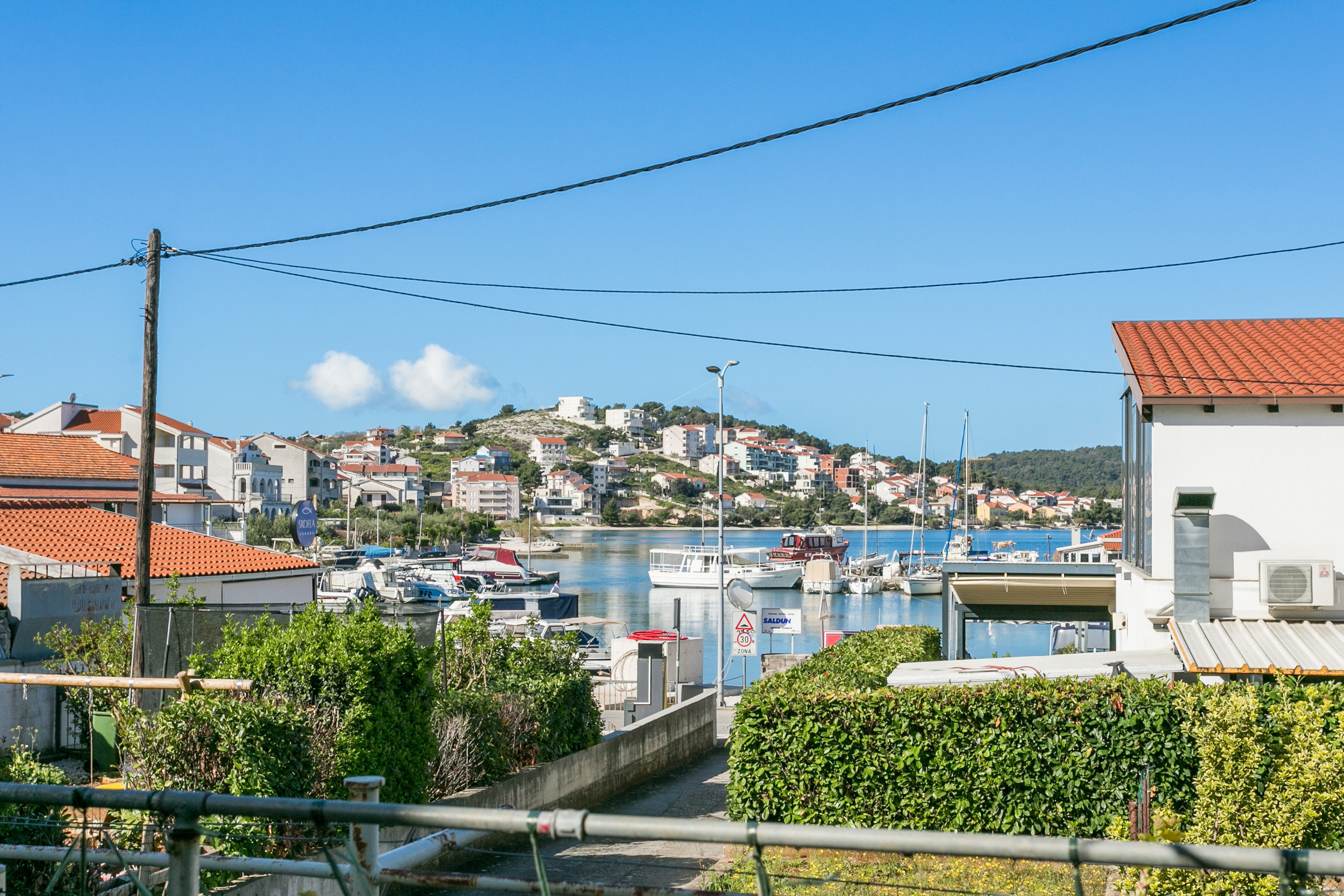 Studio flat with terrace and sea view Okrug Gornji, Čiovo  AS-a