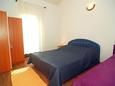 Spavaća soba 1 Stanići, Spavaća soba 1 u smještaju tipa apartment, WiFi.