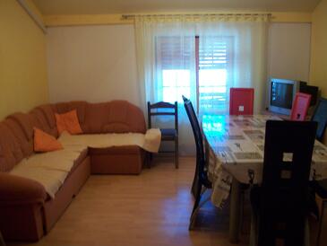 Living room Biograd na Moru, Living room in the apartment, dostupna klima, dopusteni kucni ljubimci i WIFI.