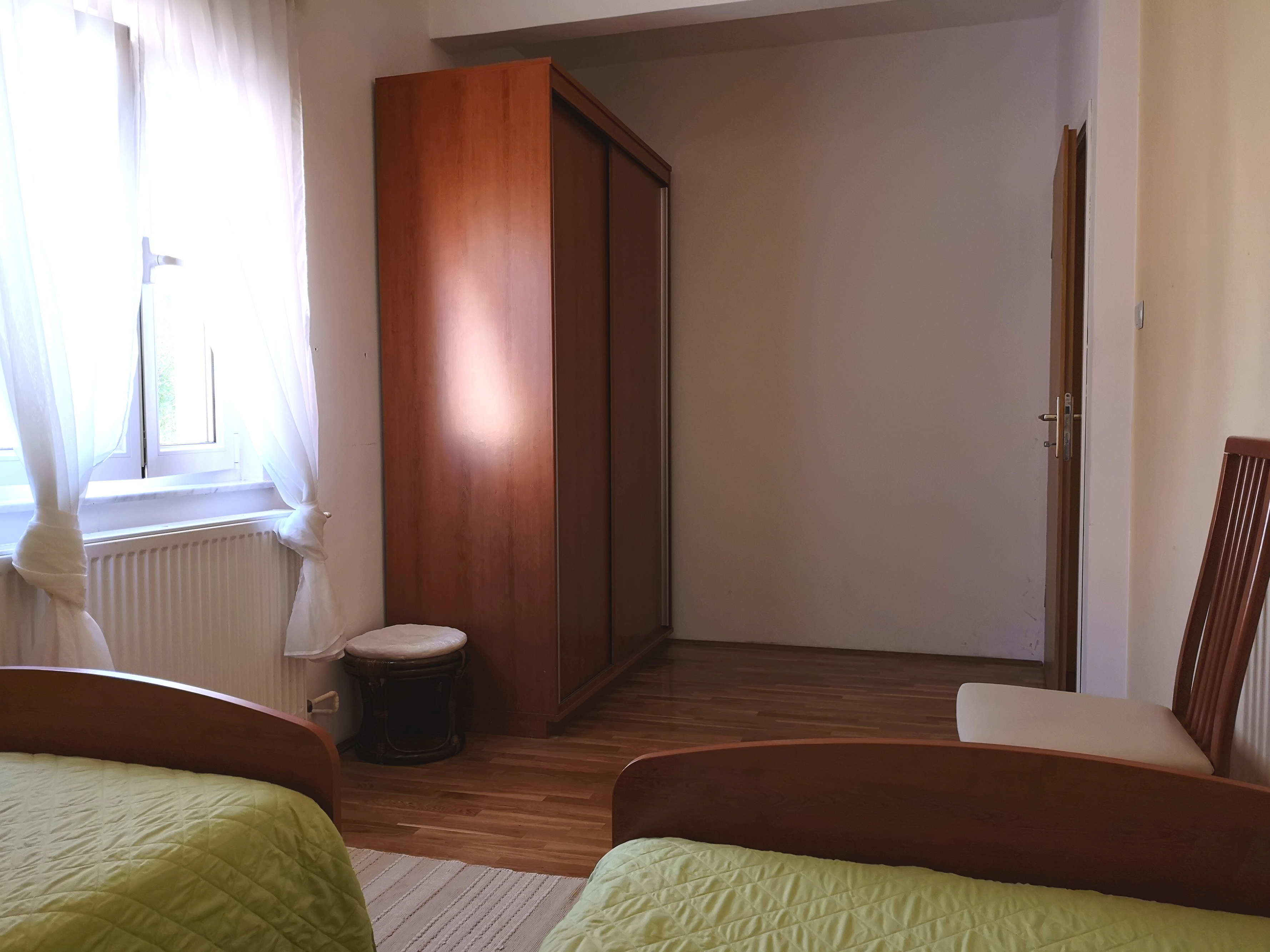 Two bedroom apartment with terrace Banjol, Rab  A-a