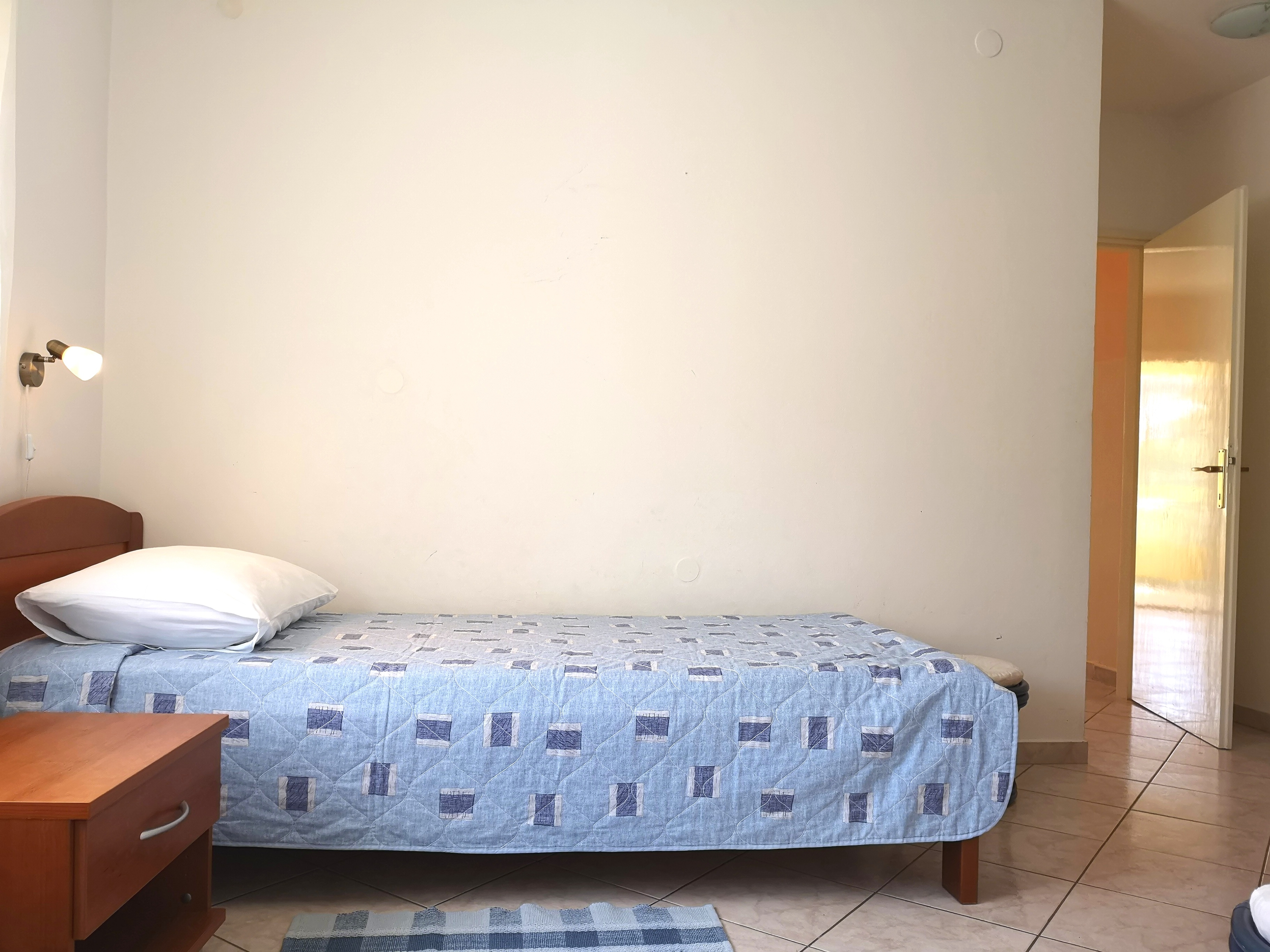 Two bedroom apartment with terrace Banjol, Rab  A-b