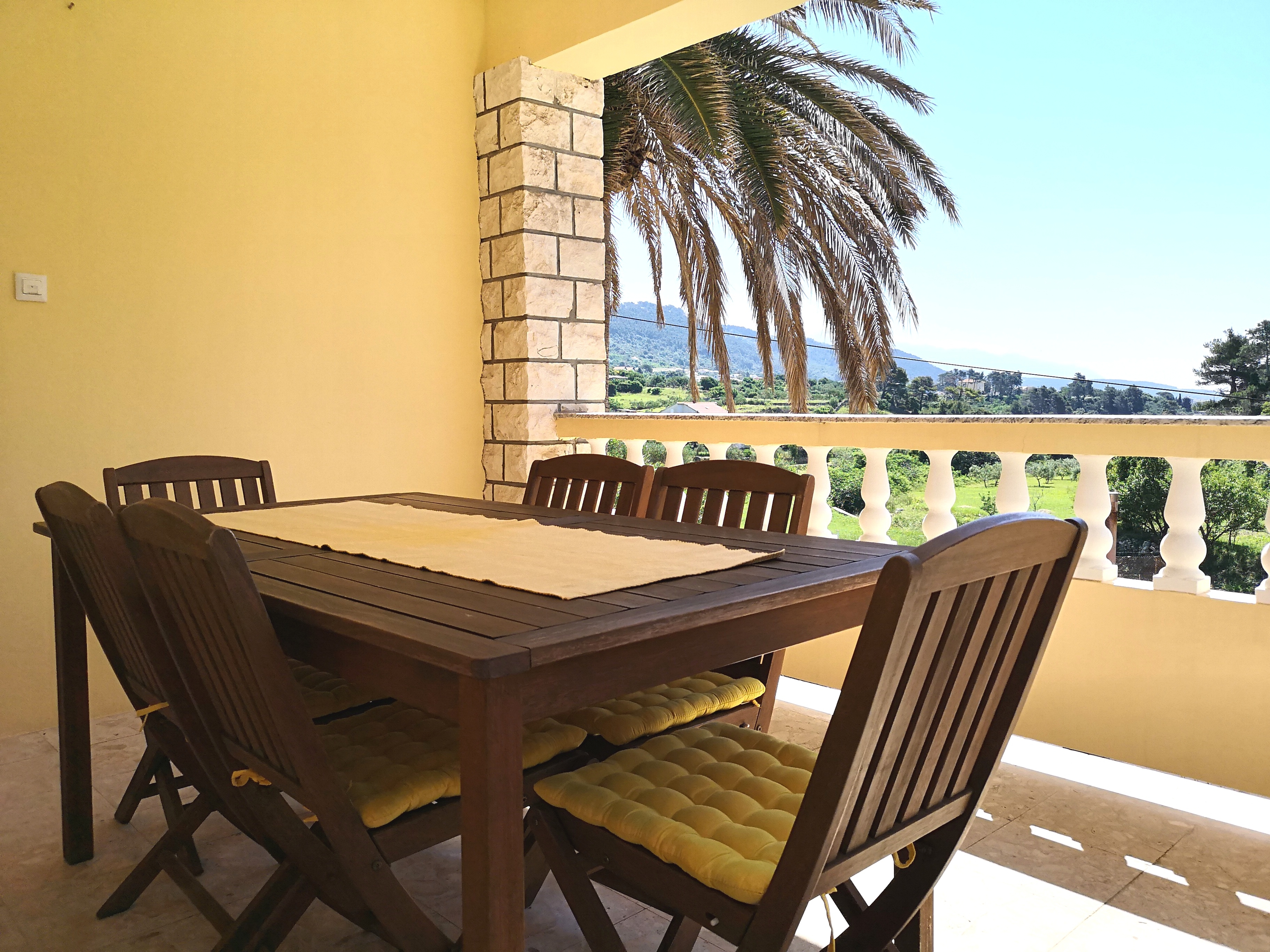 Two bedroom apartment with terrace Banjol, Rab  A-b