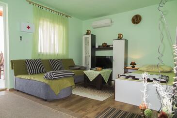 Living room Maslenica, Living room in the apartment, dostupna klima, dopusteni kucni ljubimci i WIFI.