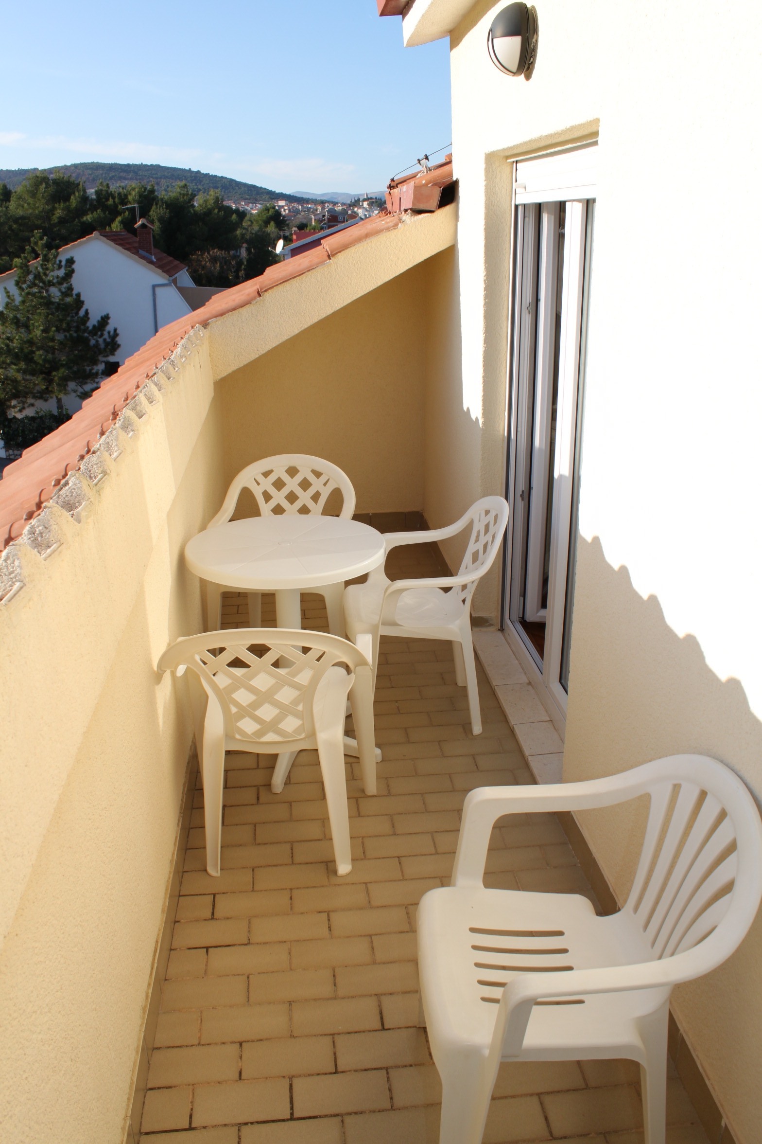 Two bedroom apartment near beach Slatine, Čiovo  A-d
