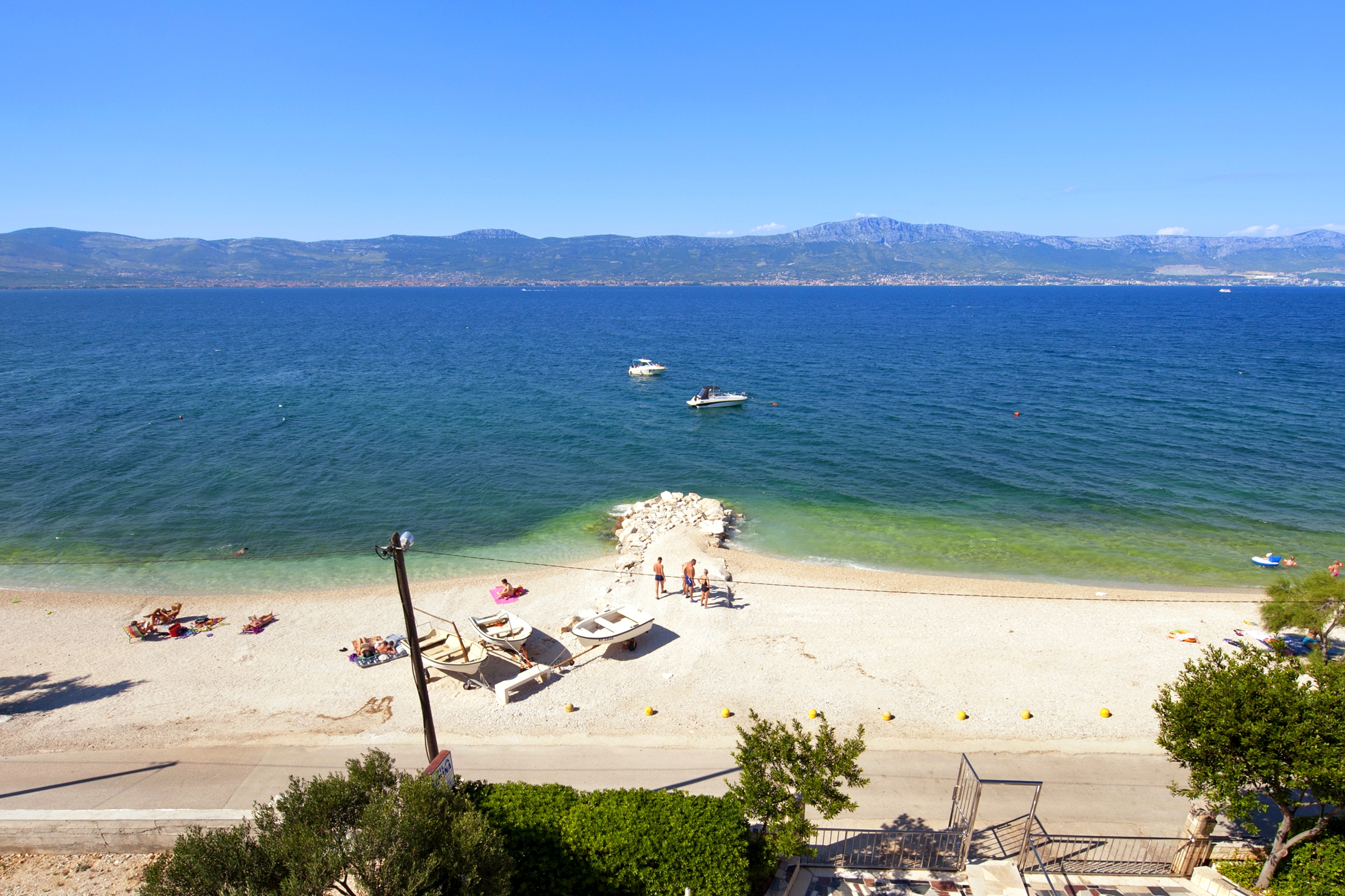 Two bedroom apartment near beach Slatine, Čiovo  A-d