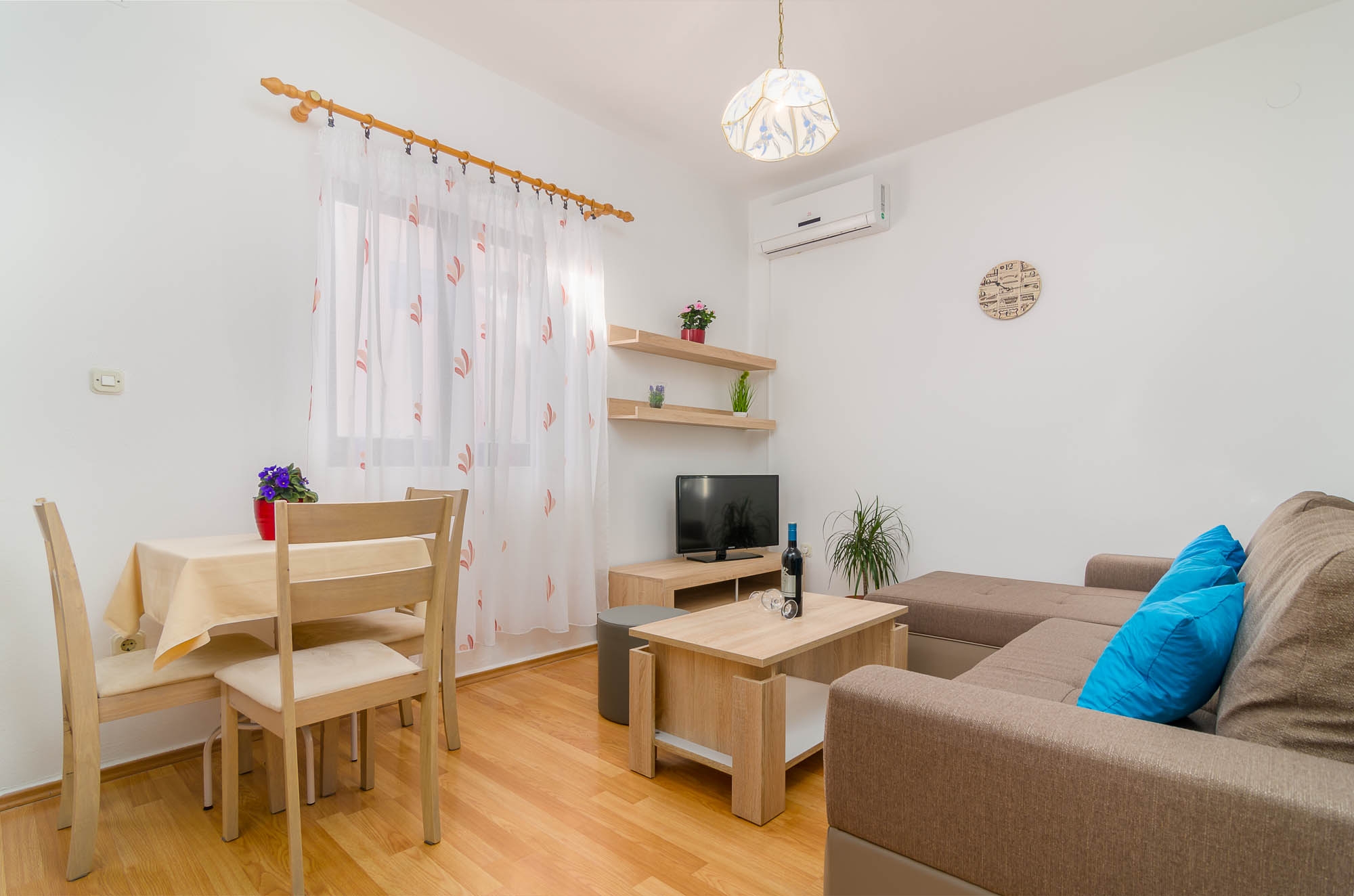 Three bedroom house with terrace Fažana (K-11396) Three bedroom house with terrace Fažana (K-11396)