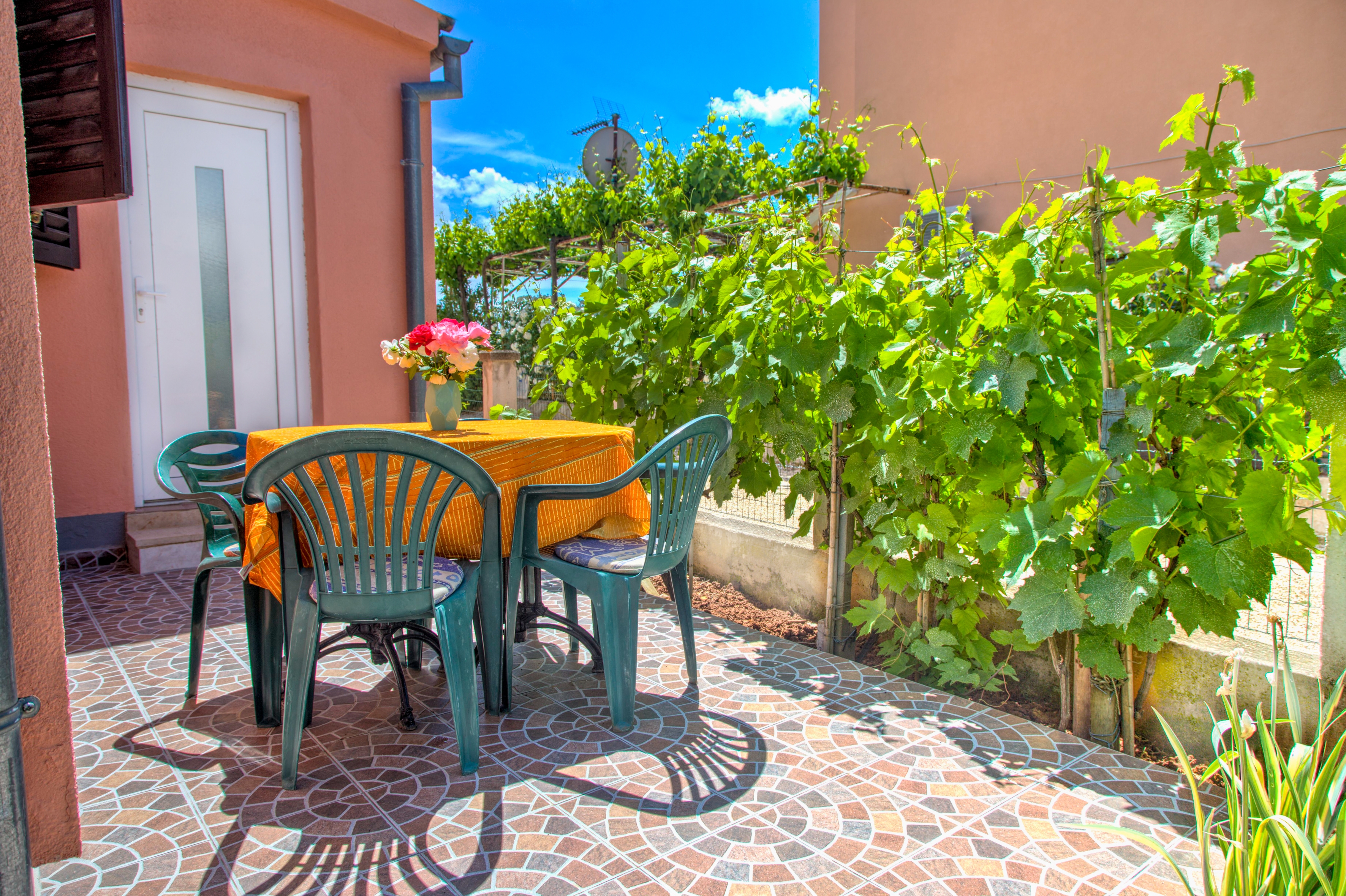 Three bedroom house with terrace Fažana  K