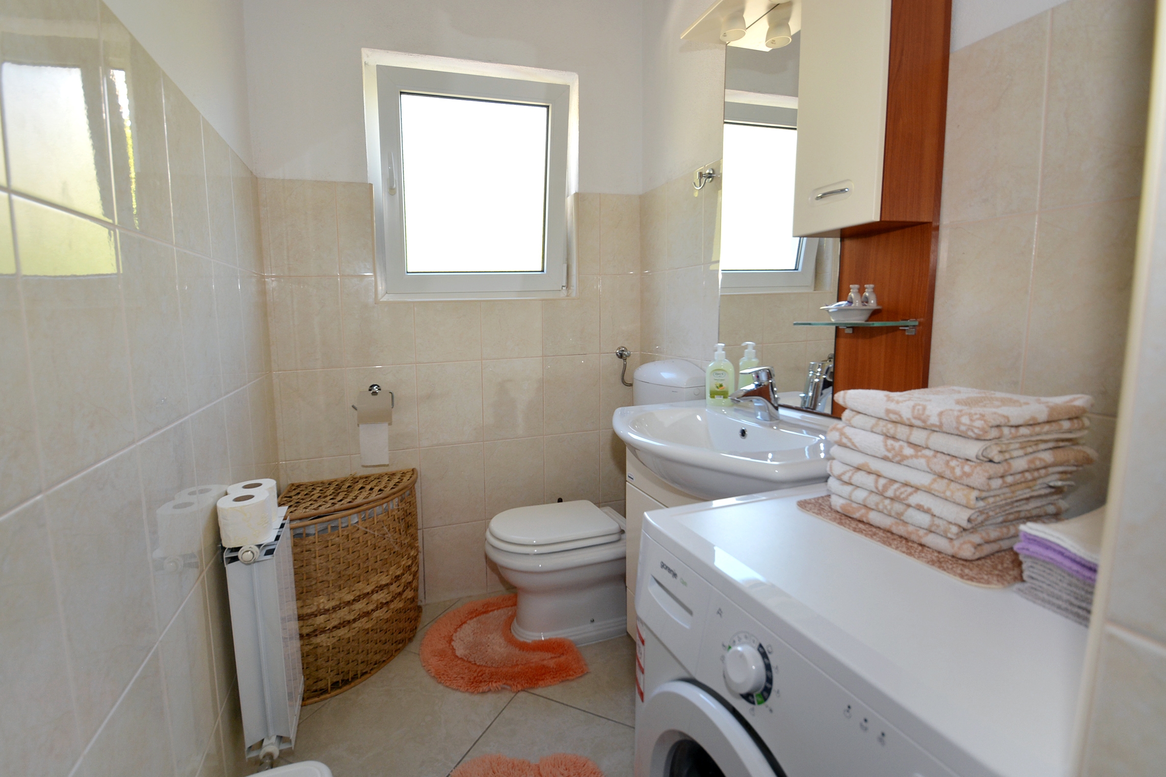 Three bedroom apartment with terrace and sea view Suhi Potok, Omiš  A-a