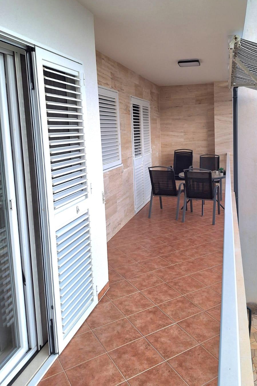 Three bedroom apartment with balcony and sea view Stanići, Omiš  A-a