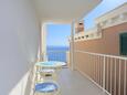 Balkon 1 Podgora, Balkon 1 v ubytování typu apartment, s výhledem na moře, domácí mazlíčci povoleni a WiFi.