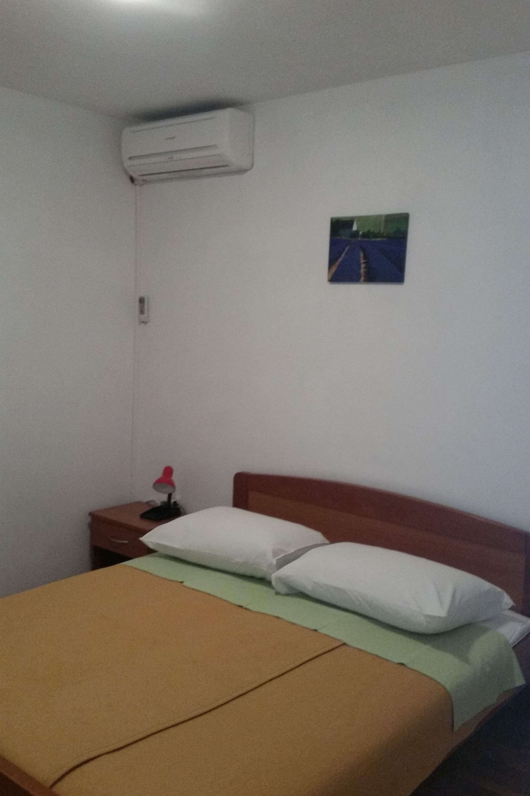 Four bedroom apartment near beach Sveta Nedilja, Hvar  A-a
