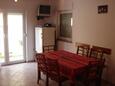 Blagovaonica Valbandon, Blagovaonica u smještaju tipa apartment, kućni ljubimci dozvoljeni i WiFi.