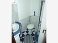 Bathroom 2 Milna, Bathroom 2 in the apartment, WIFI.