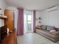 Obývací pokoj Grebaštica, Obývací pokoj v ubytování typu apartment, s klimatizací a WiFi.