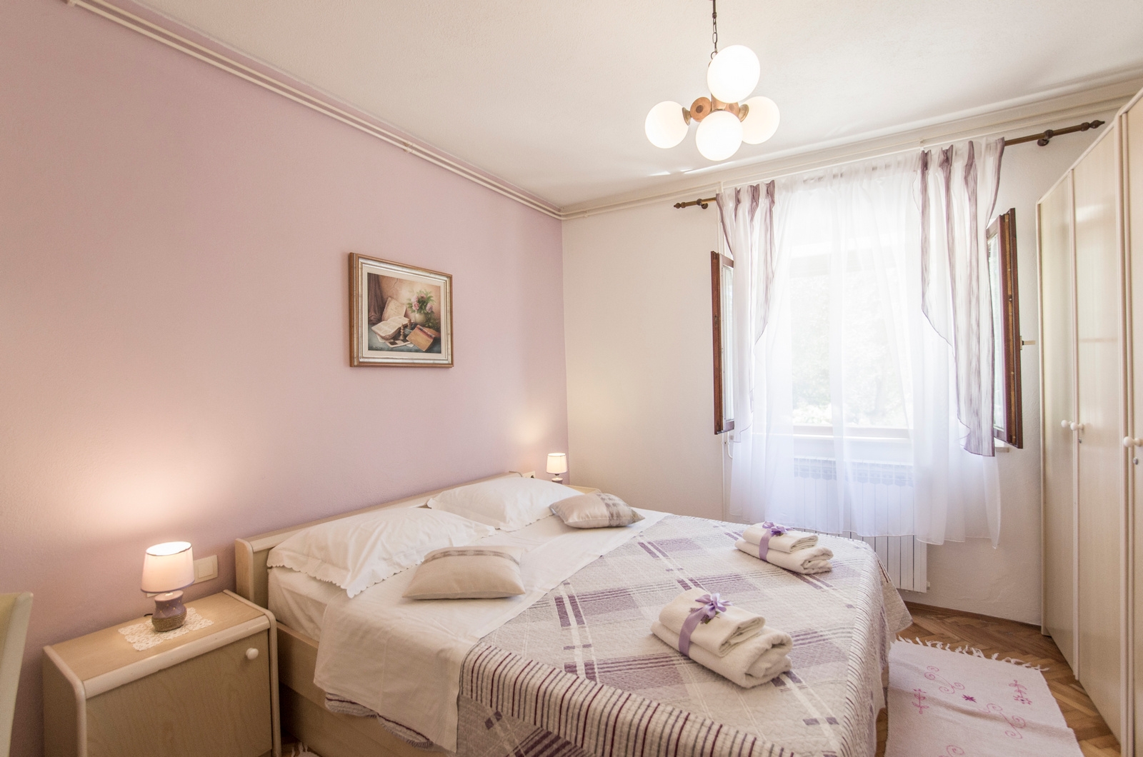 Three bedroom house with terrace and sea view Selca, Brač  K