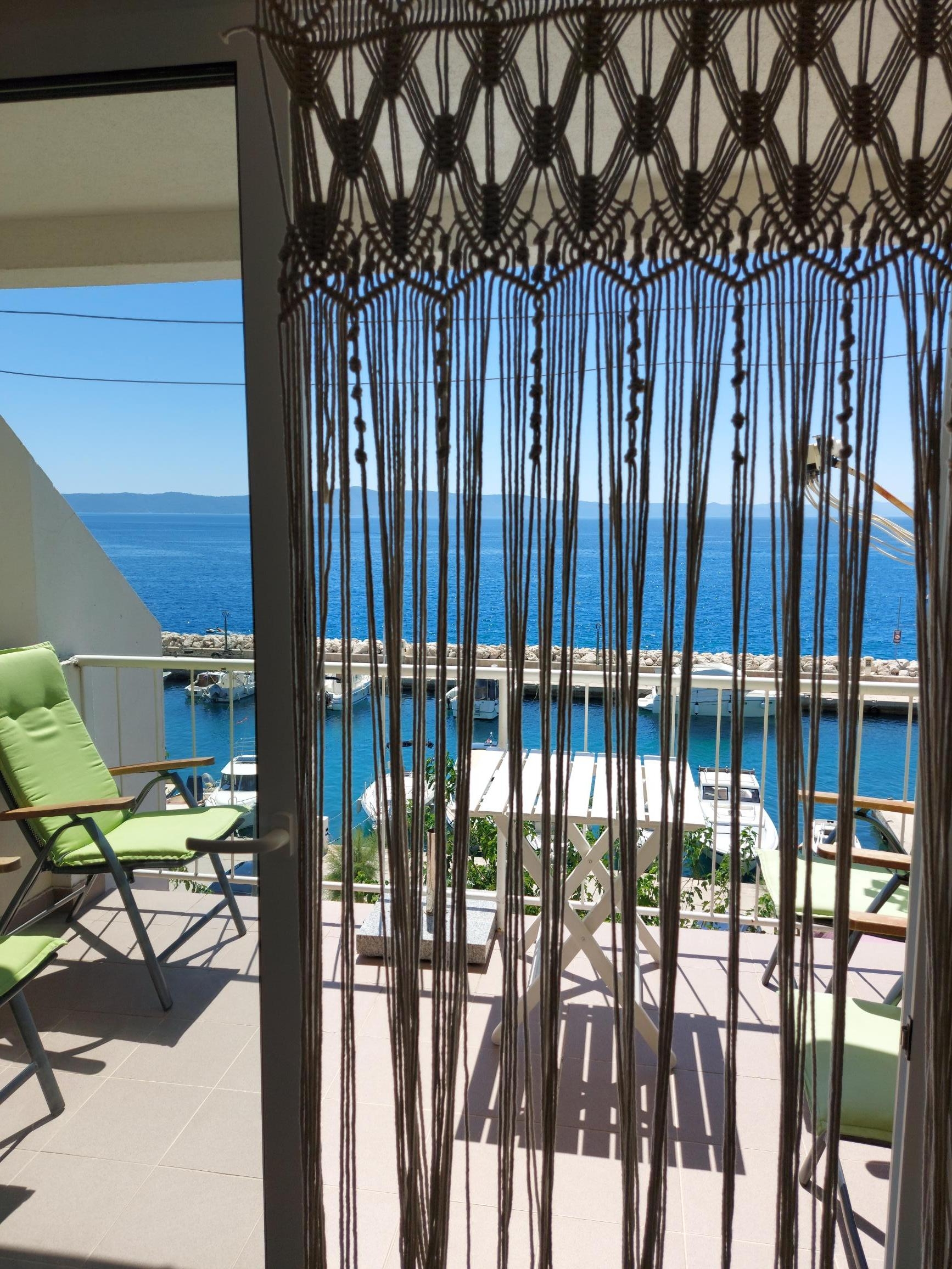Three bedroom apartment near beach Podgora, Makarska  A-a