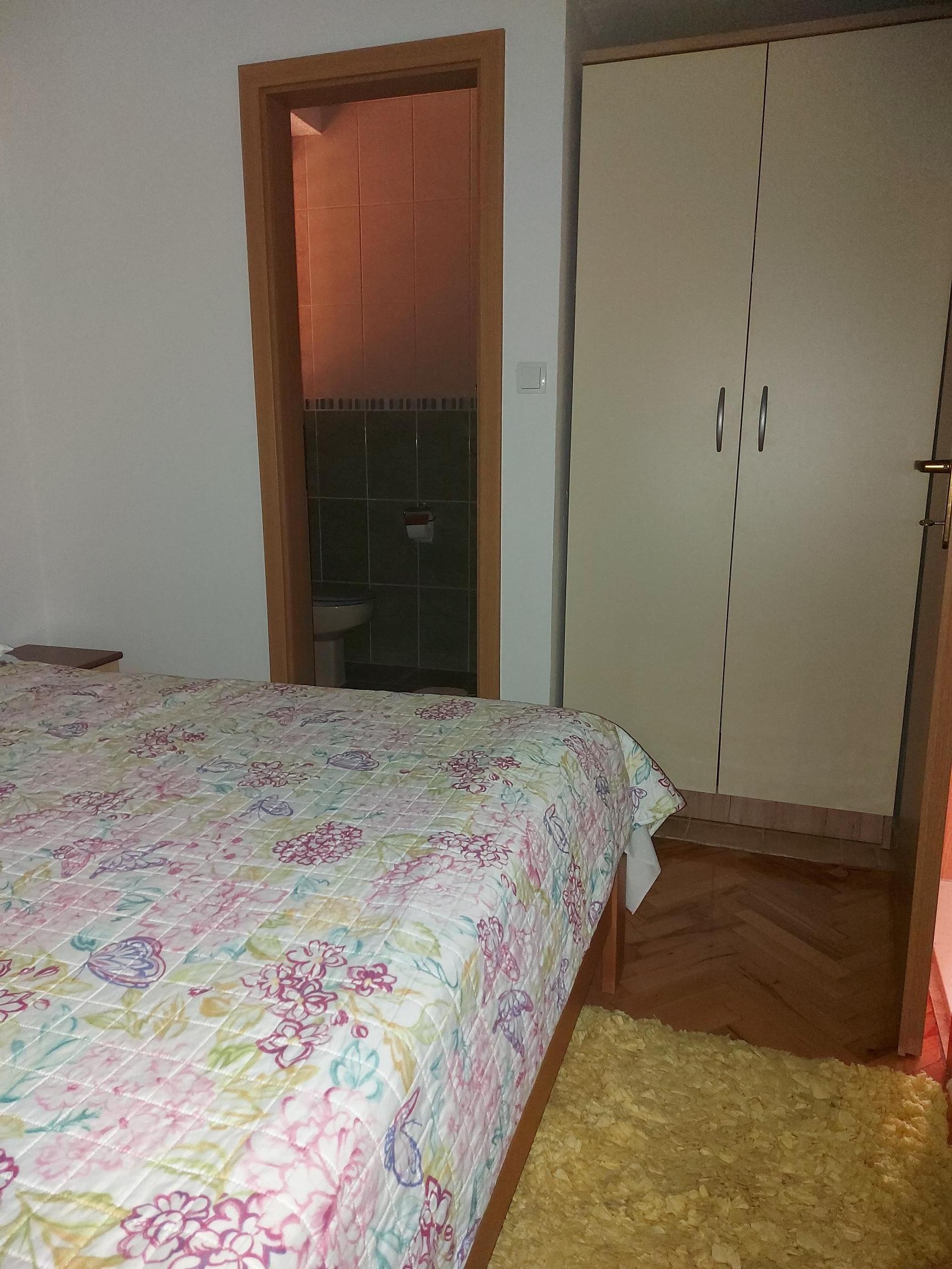 Three bedroom apartment near beach Podgora, Makarska  A-a