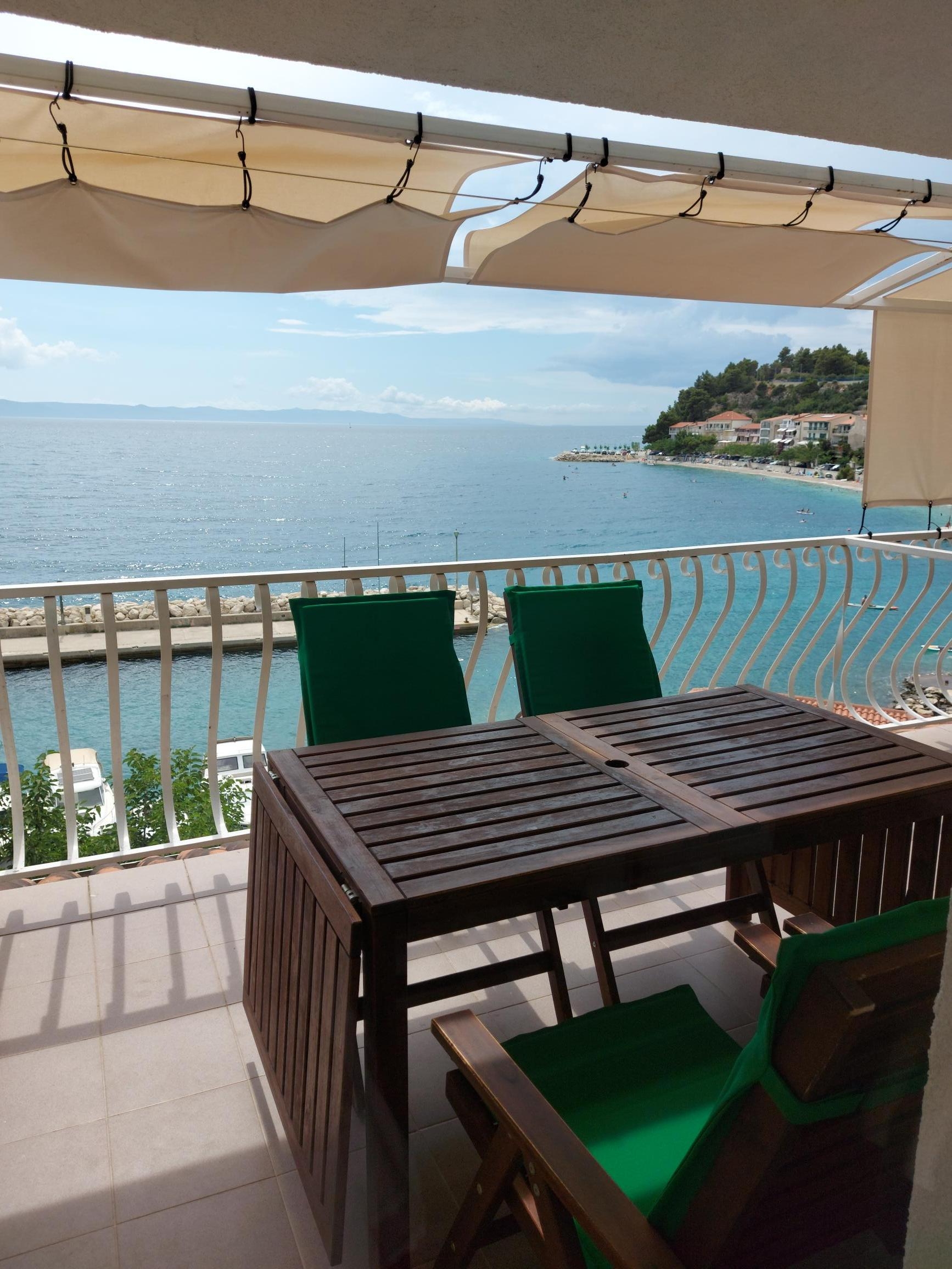Three bedroom apartment near beach Podgora, Makarska  A-b