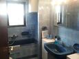 Ванная комната 1 Novi Vinodolski, Ванная комната 1 в размещении типа apartment, WiFi.