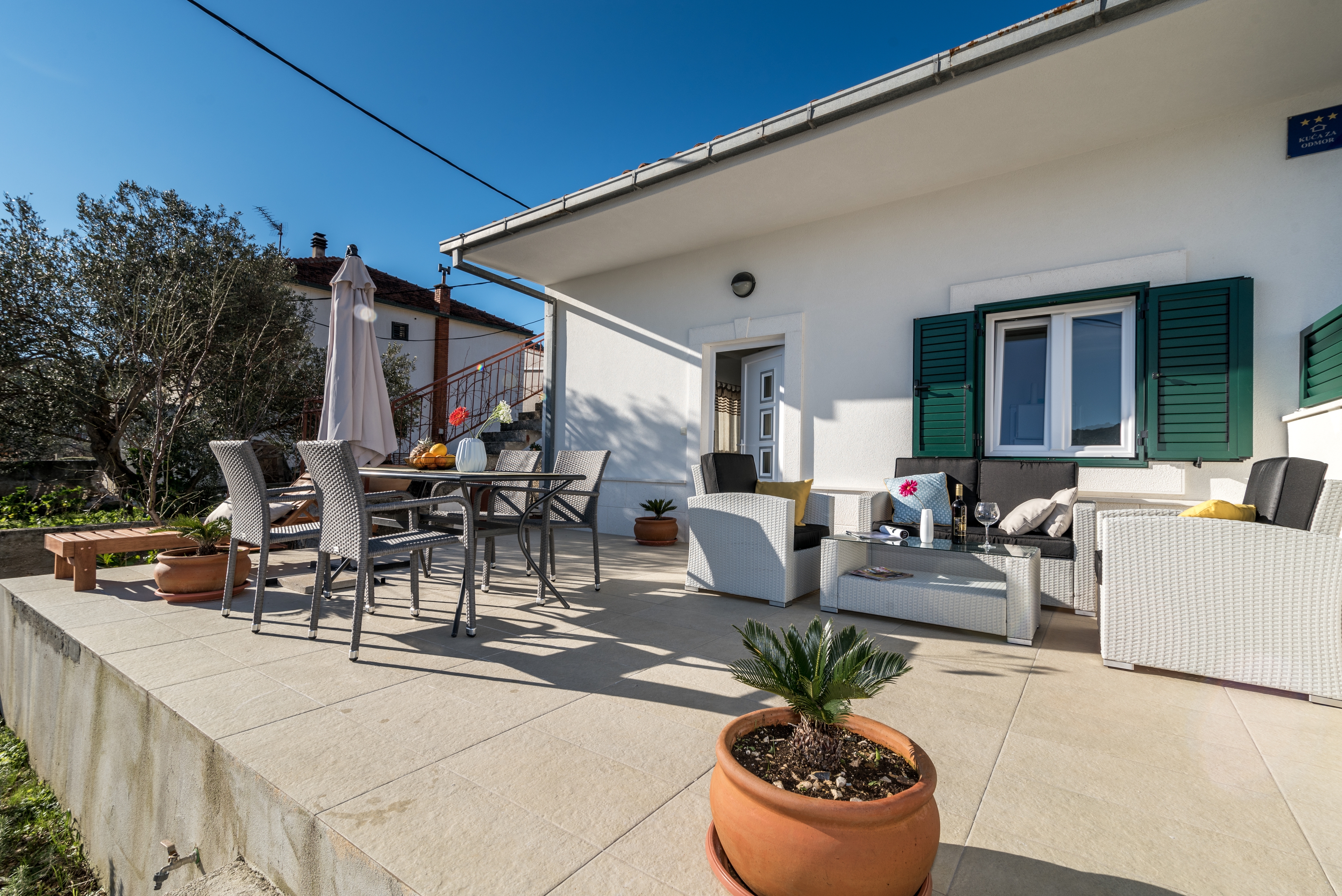 Two bedroom house near beach Vinišće, Trogir  K