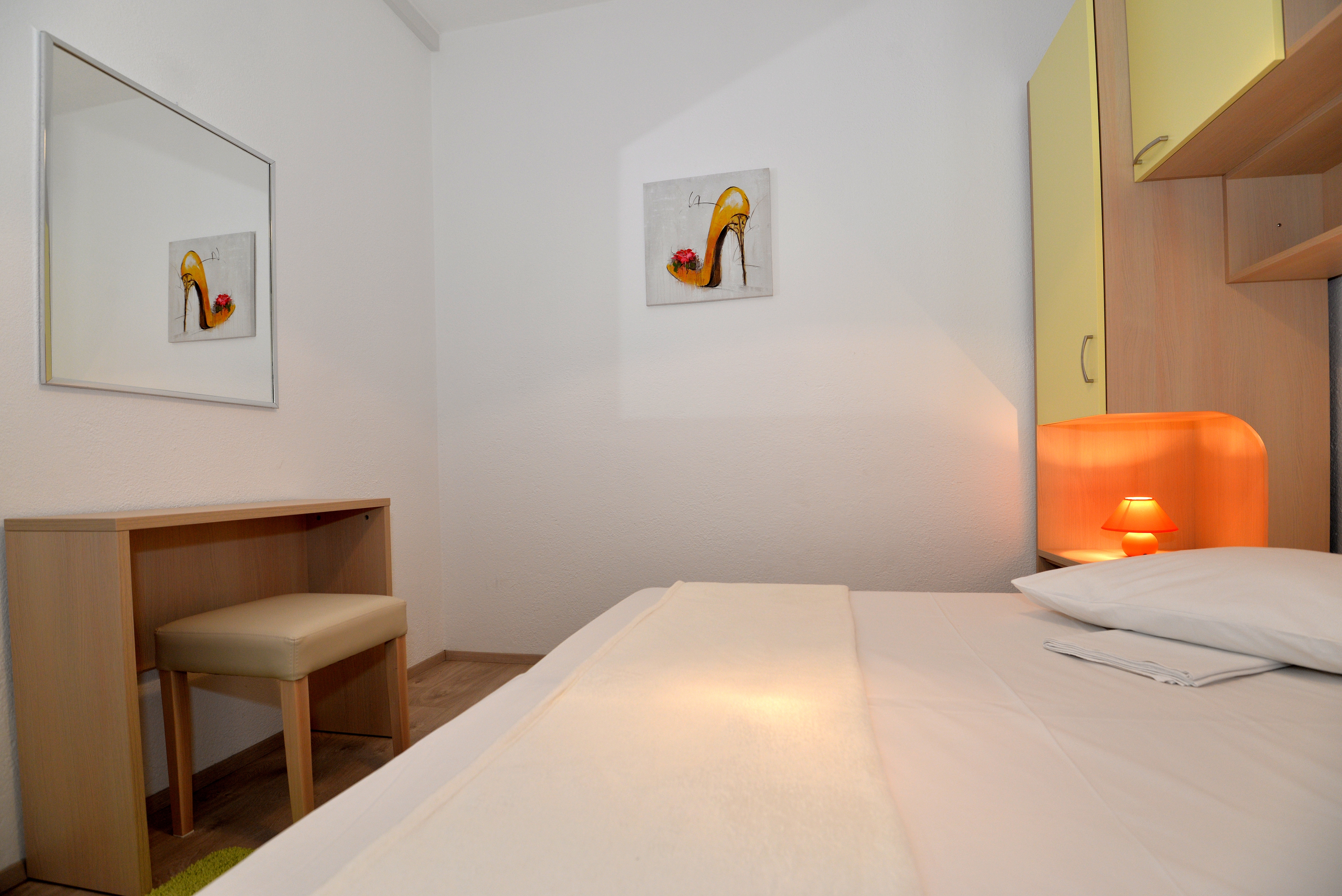 Two bedroom apartment with terrace Tučepi, Makarska  A-a