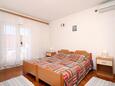 Bedroom Hvar, Bedroom in the apartment, air condition available, (pet friendly) and WiFi.