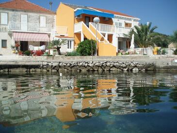 Drače, Pelješac, Propiedad 11502 - Apartamentos near sea with pebble beach.