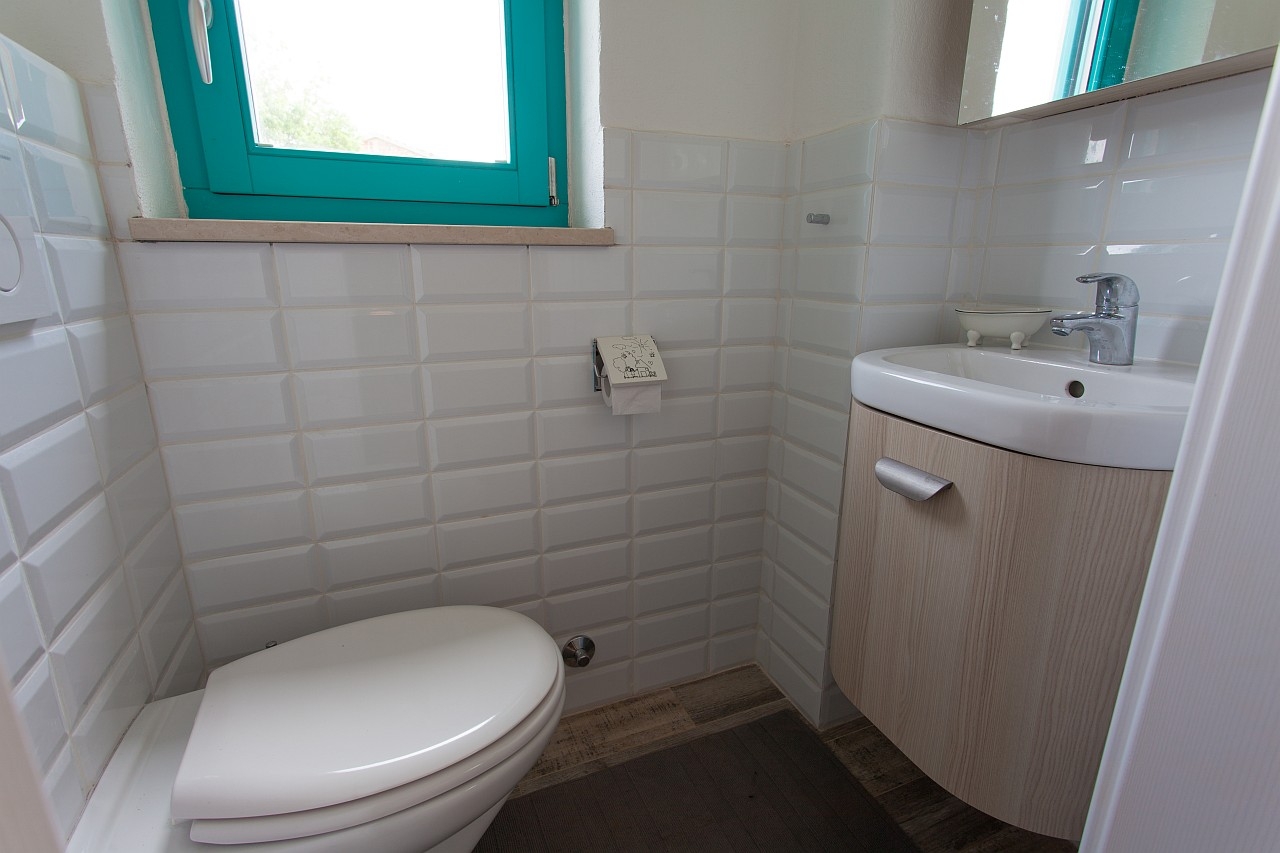 Two bedroom house with terrace Kornić, Krk  K