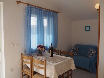 Sevid, Dining room in the apartment, air condition available and WiFi.